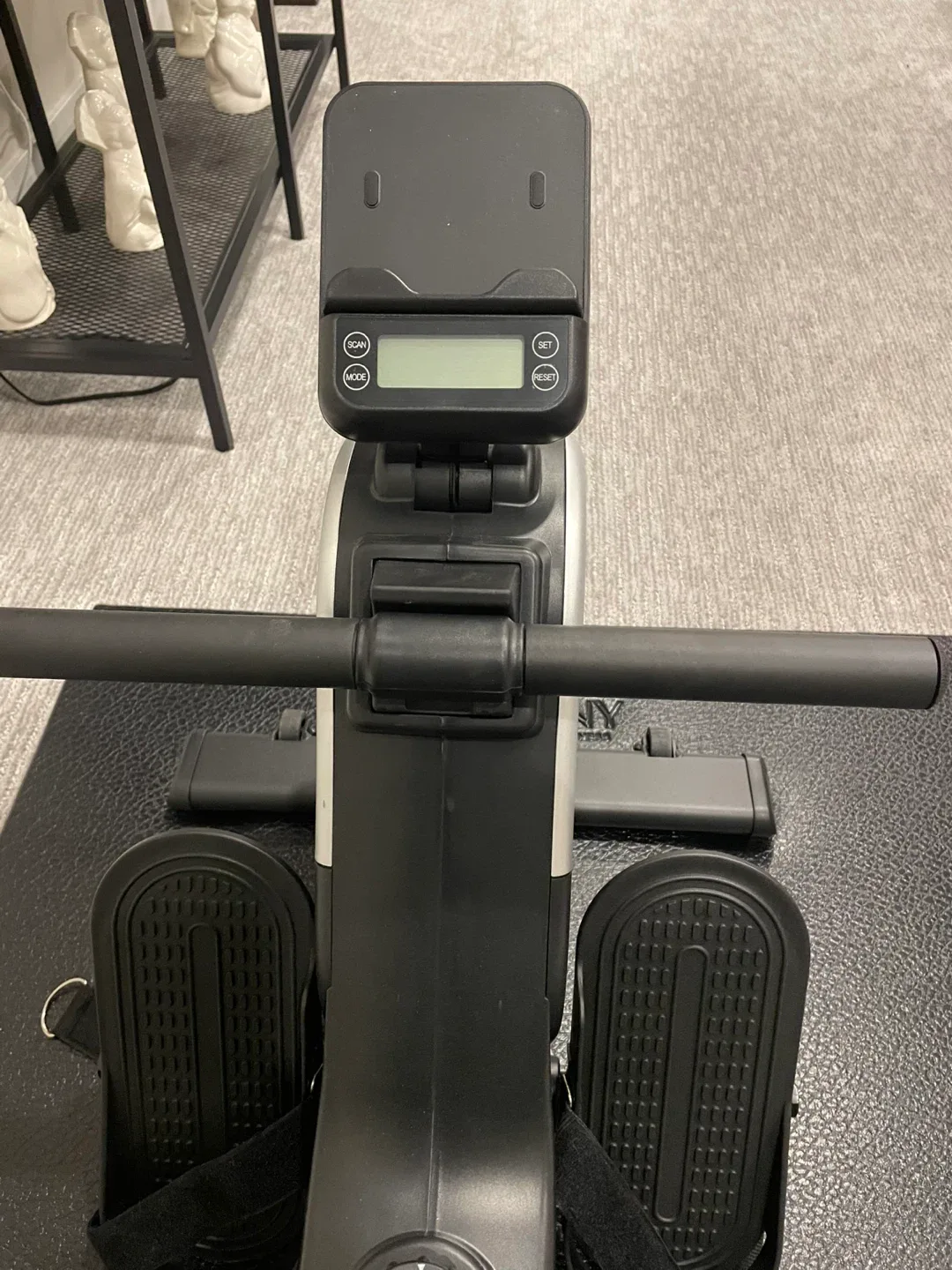 Sunny Health & Fitness JTR107 Rowing Machine image indicator(4)