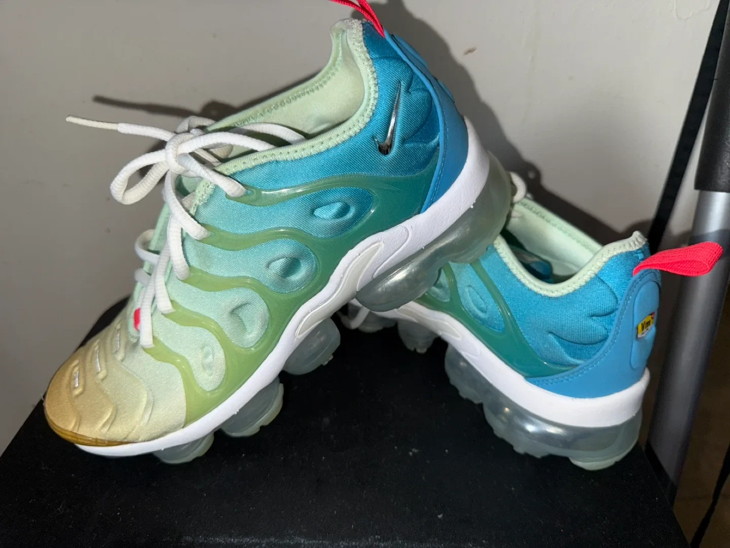 Nike Air VaporMax Plus Size 8 image indicator(2)