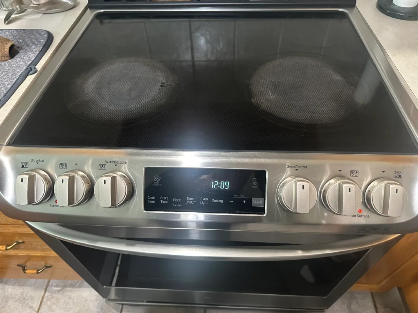 LG LSE4611ST Electric Range