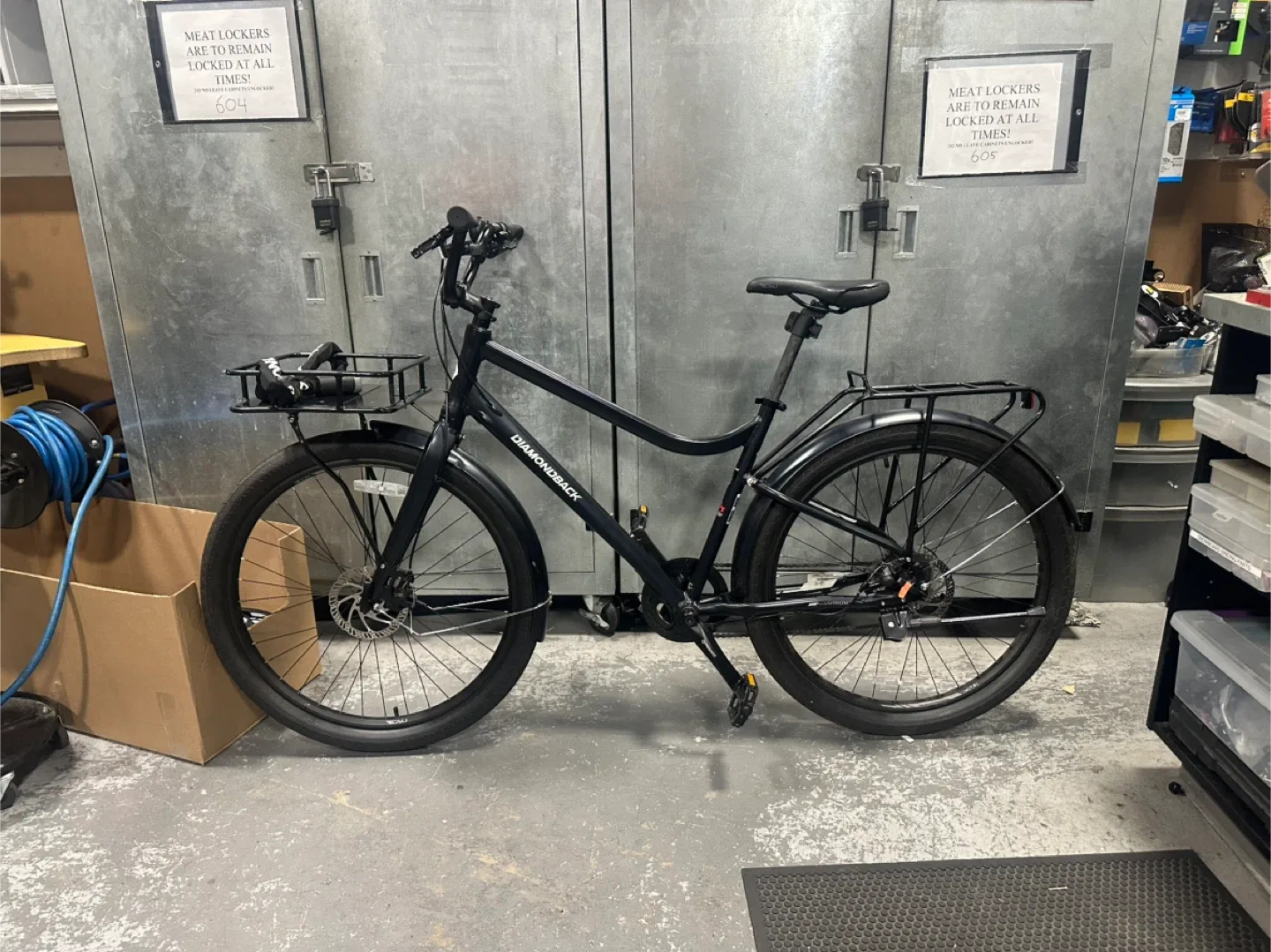 Diamondback Hybrid Bike - Black