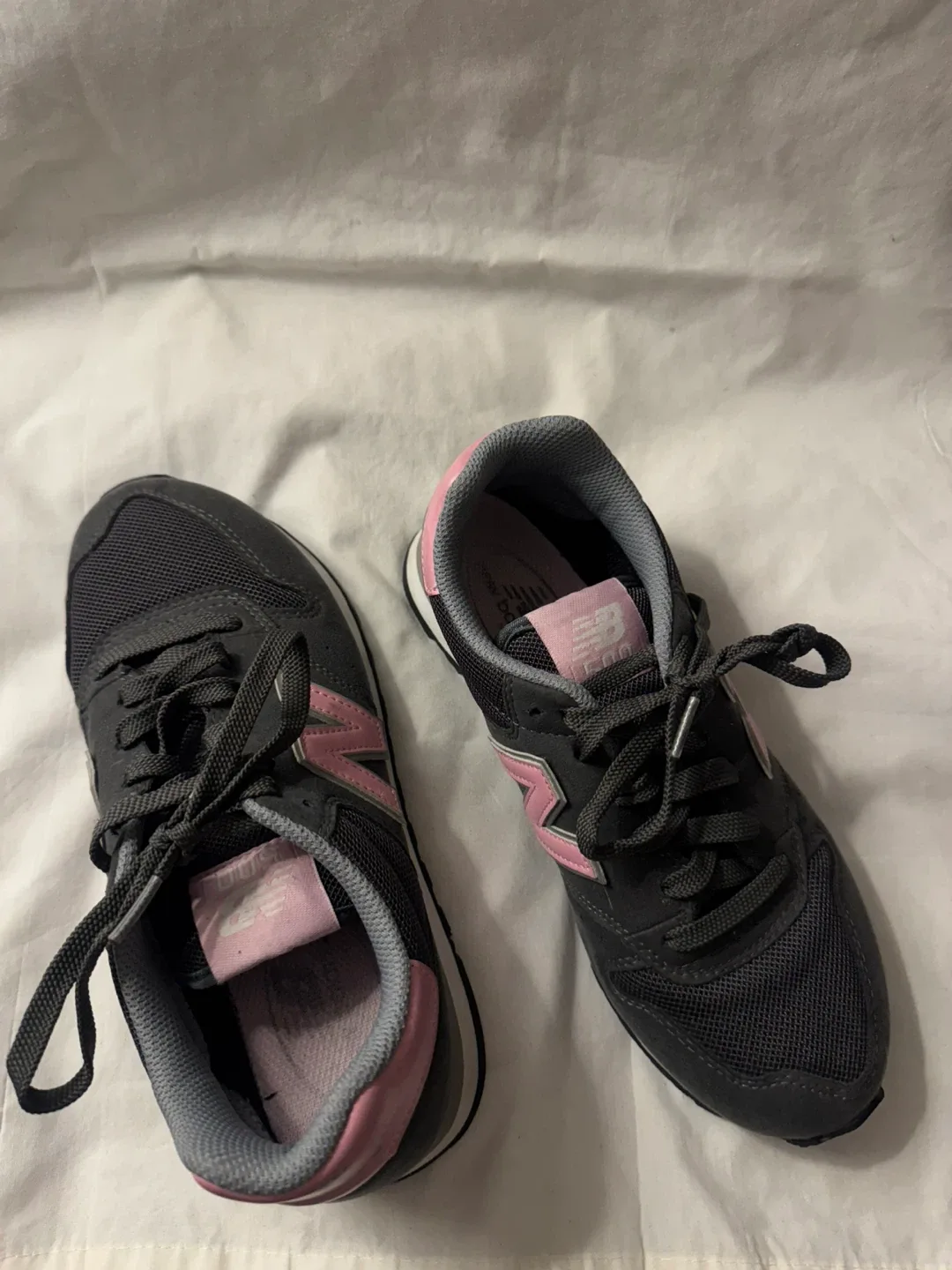 New Balance Sneakers image indicator(4)