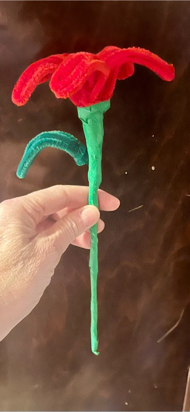 Handmade Pipe Cleaner Flowers image indicator(2)