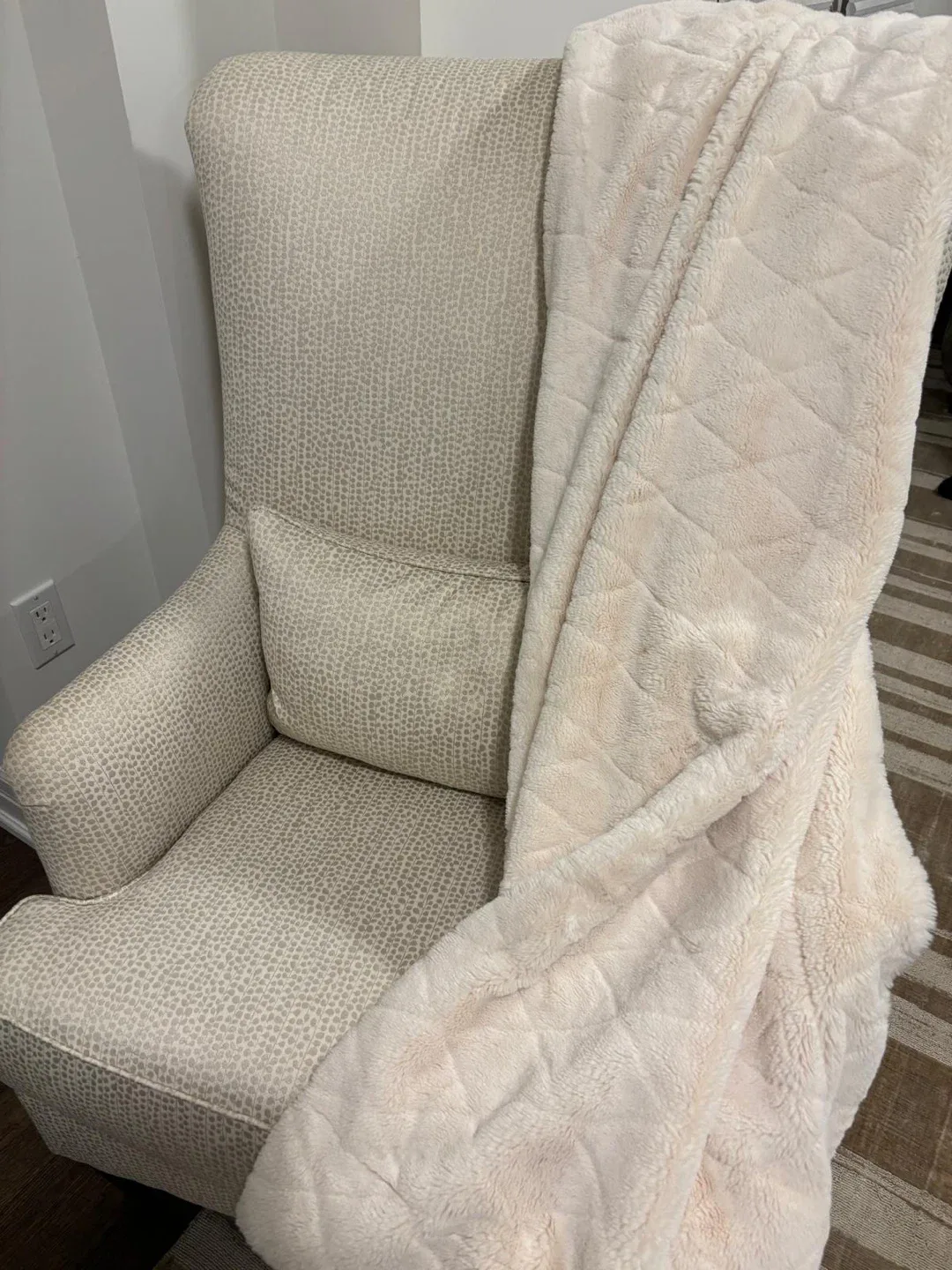 Set of 2 Cream Fabric Chairs