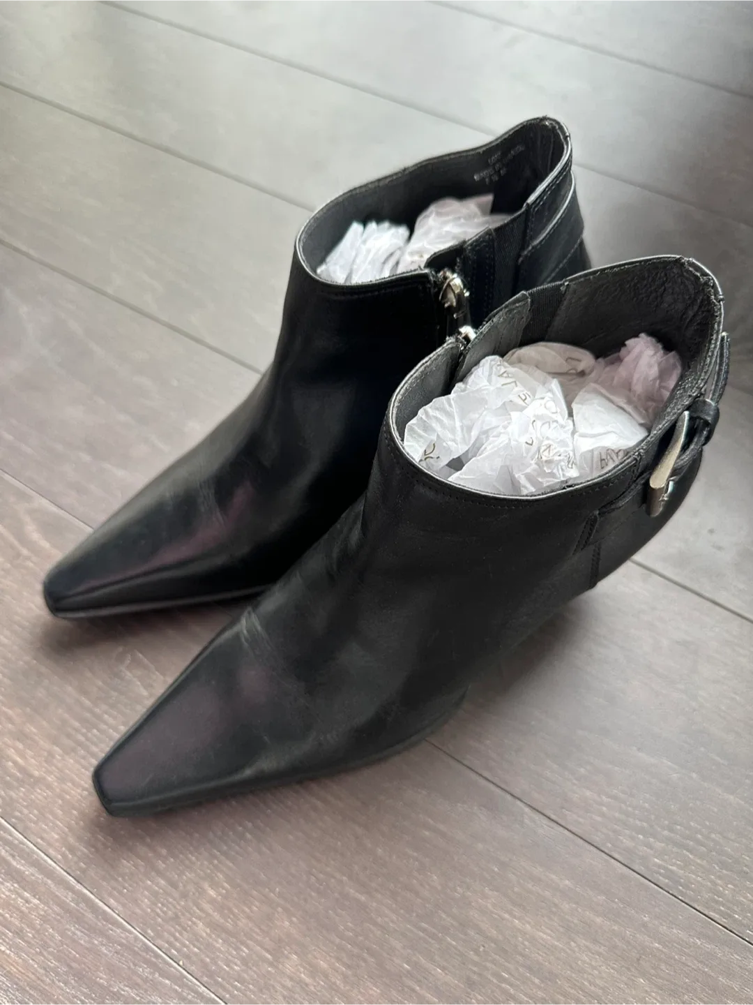 Donald J Pliner-Loni Black Leather Ankle Boots - Size 7.5 image indicator(2)