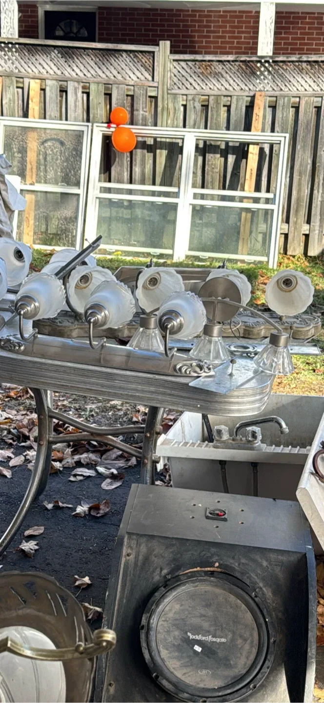 Variety of Used Lighting Fixtures image indicator(2)