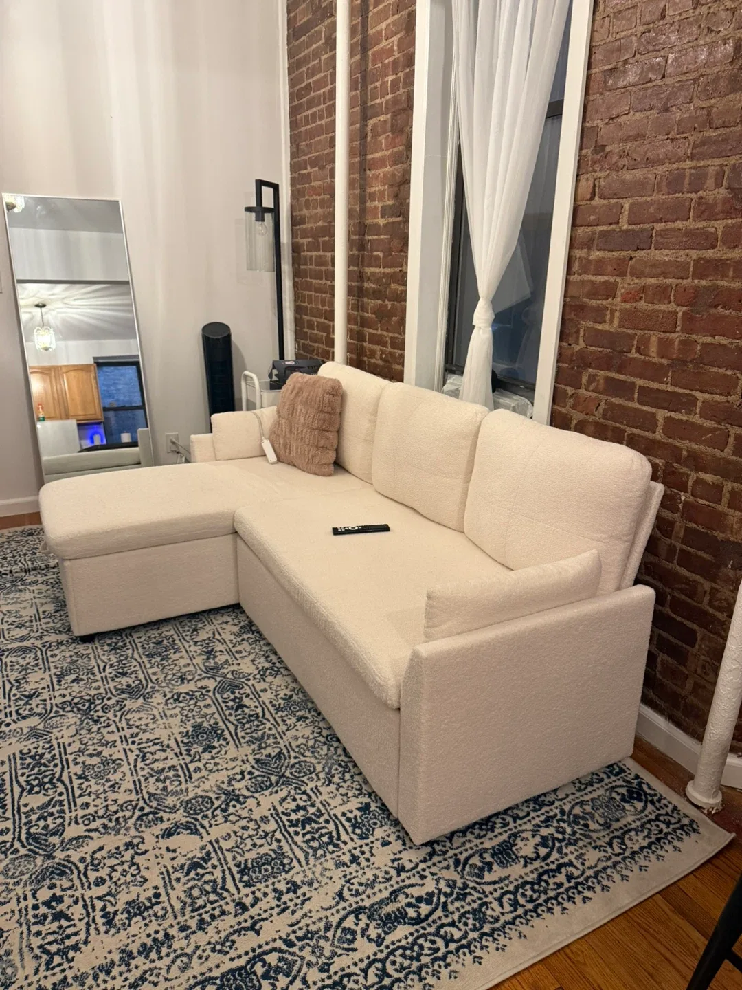 White L-Shaped Pull Out Sofa