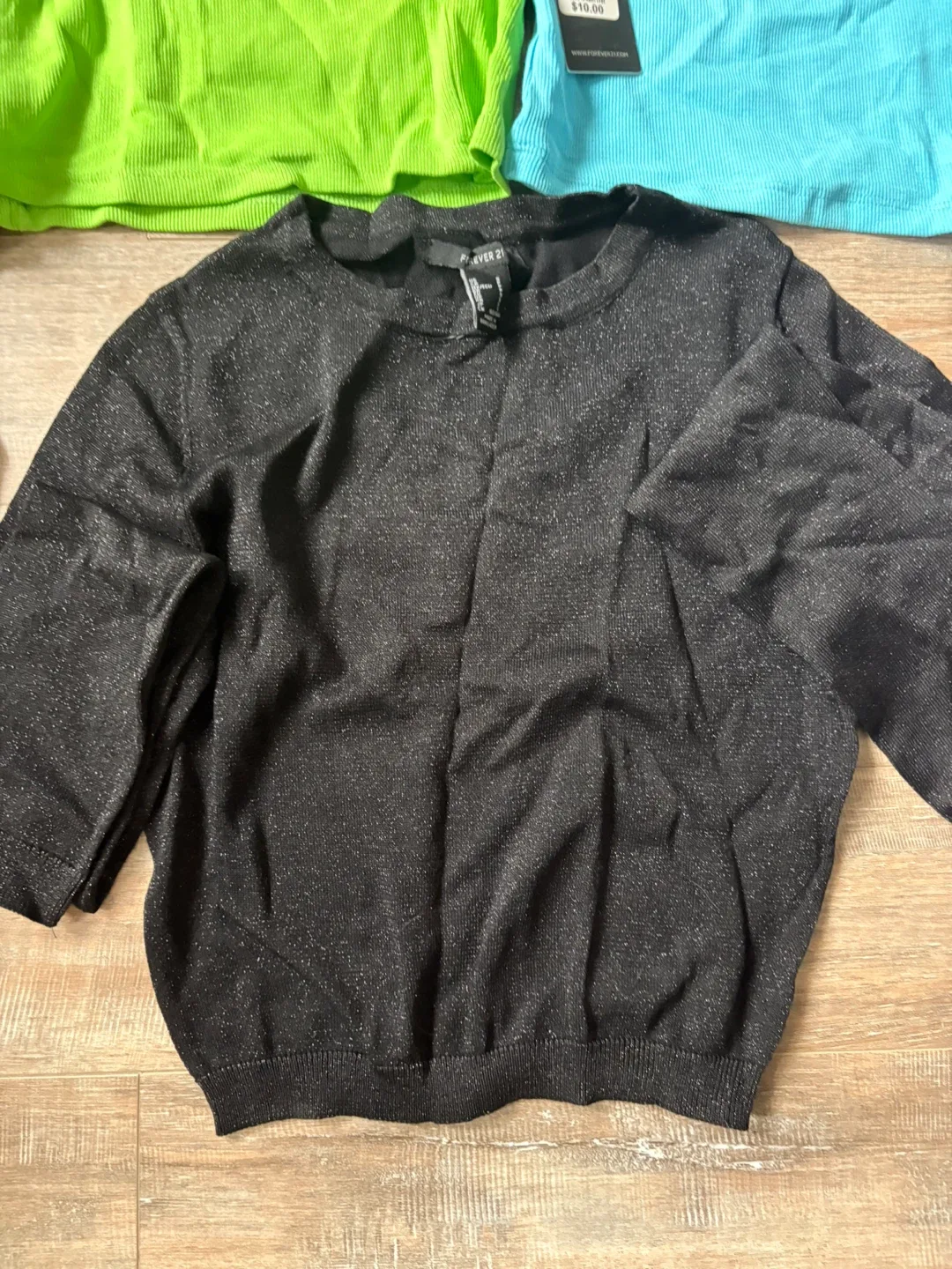 Women top image indicator(2)