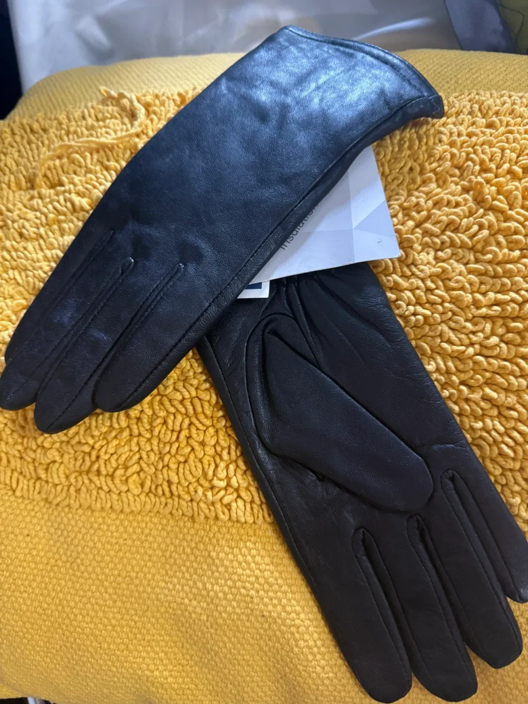 3M Thinsulate Black Leather Gloves image indicator(2)