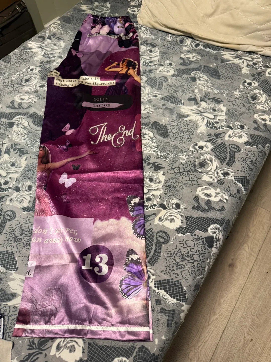 Custom Eras-Inspired Unisex Pyjamas image indicator(10)