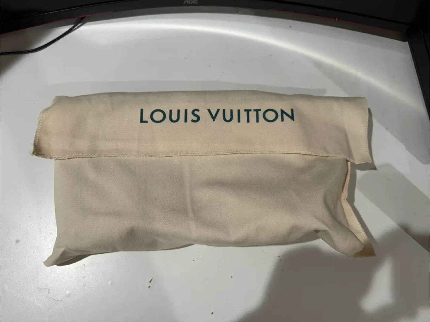 Louis Vuitton Avenue Sling Bag Damier Graphite - New! image indicator(4)