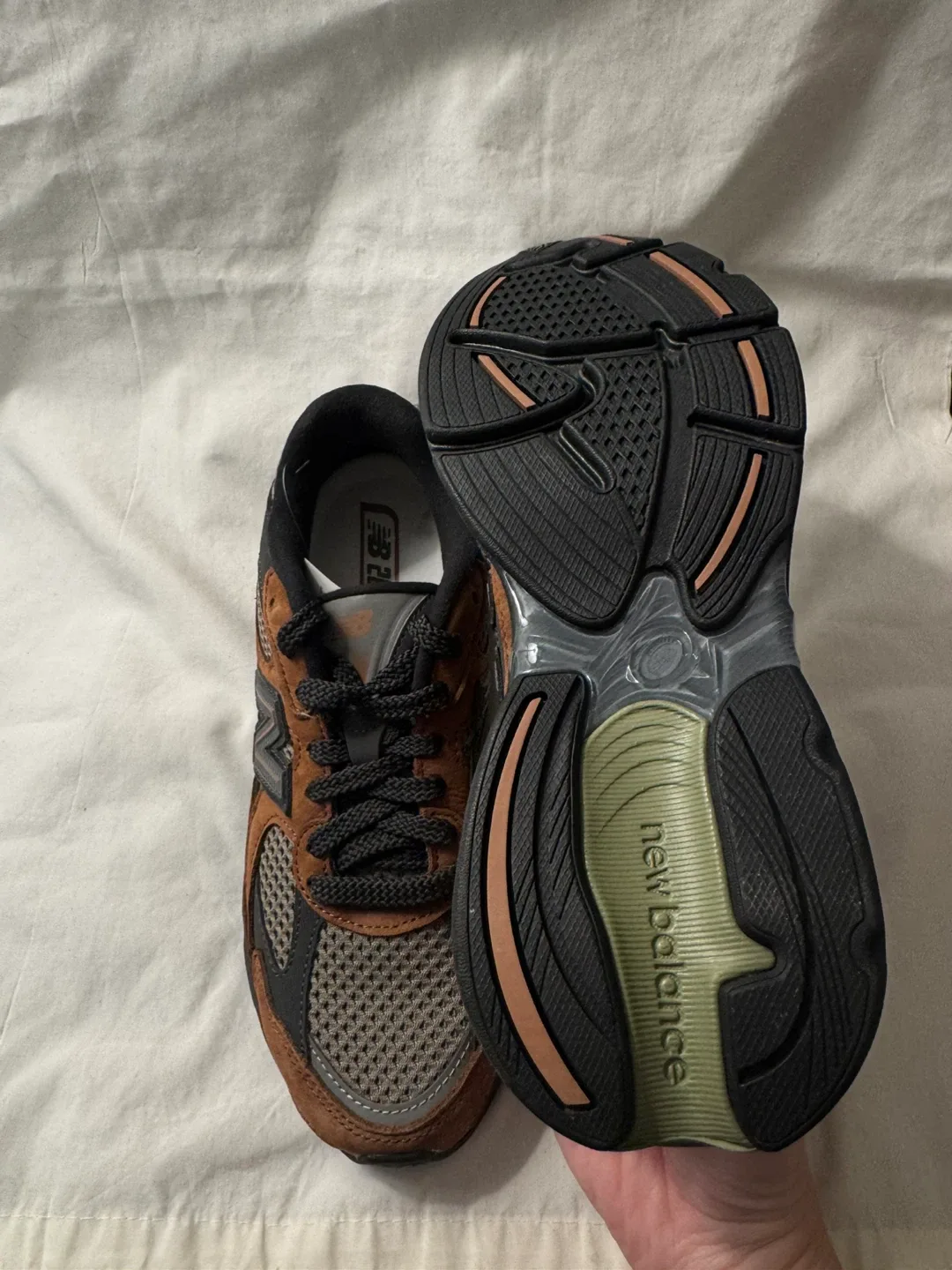 New Balance 2010 sneakers image indicator(4)