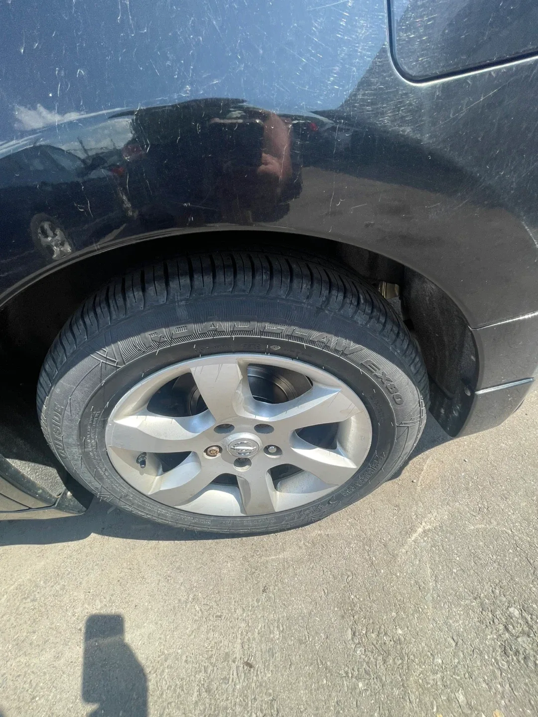 Black Nissan Altima 2.5 S