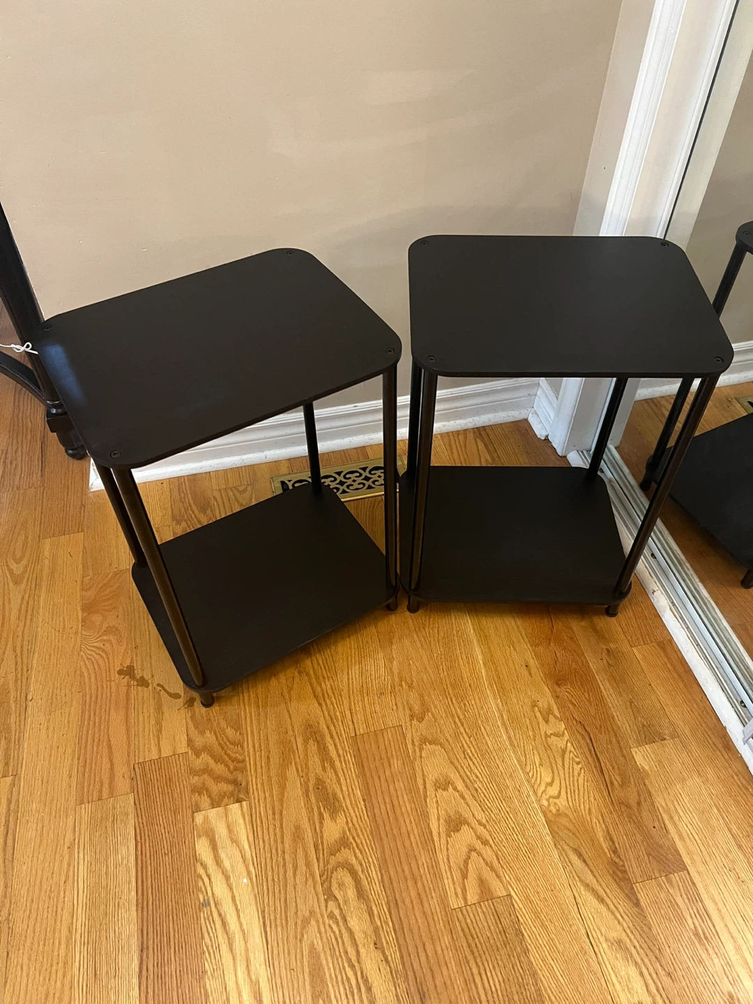 Set of 2 Black End Tables/Nightstand