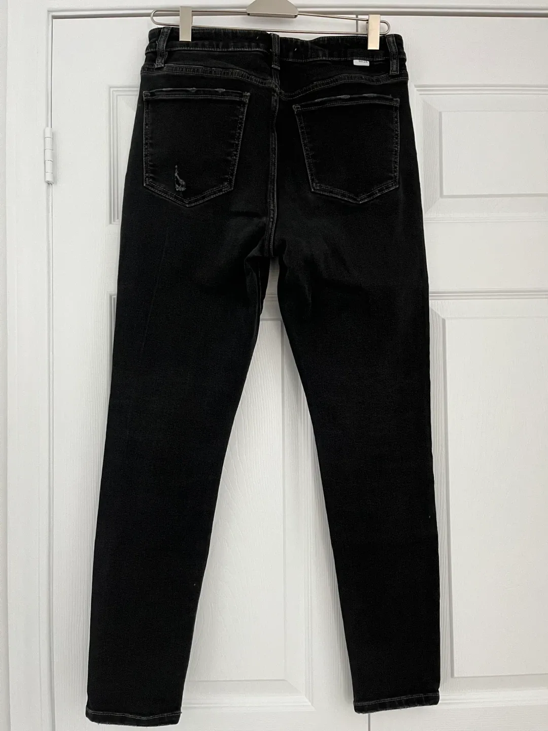 DAZE Hug Black Denim Jeans - Size 30 image indicator(2)