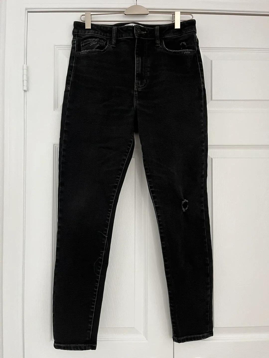 DAZE Hug Black Denim Jeans - Size 30 image indicator(3)