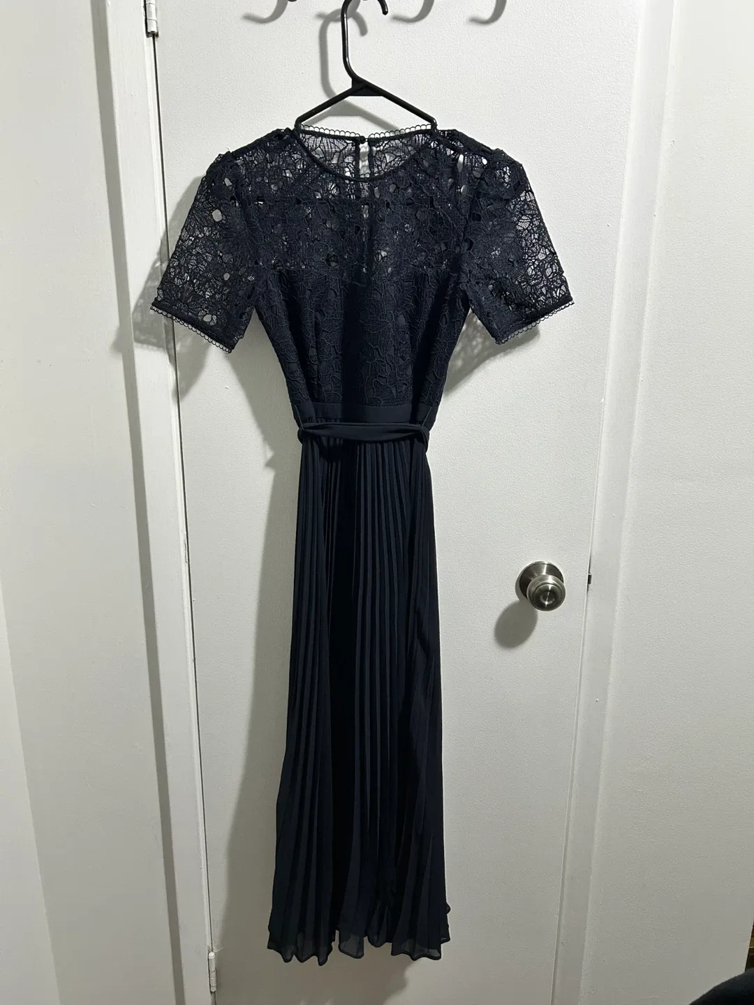 Forever New Lace Dress - Size 0 (US)