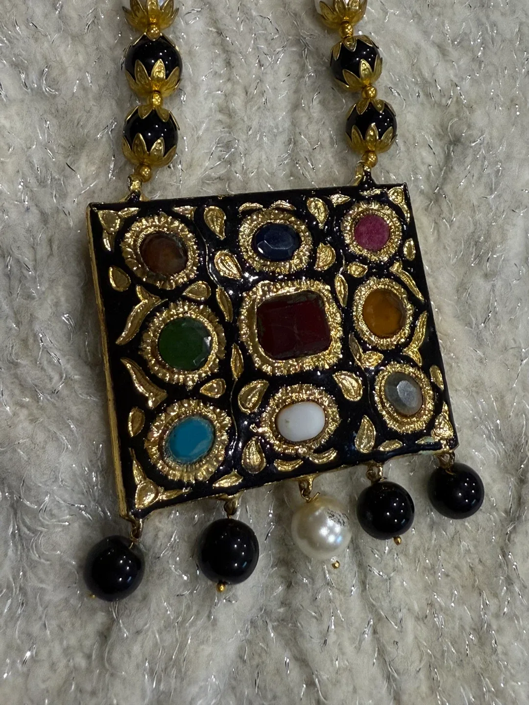 Beaded Necklace with Gemstone Pendant image indicator(5)