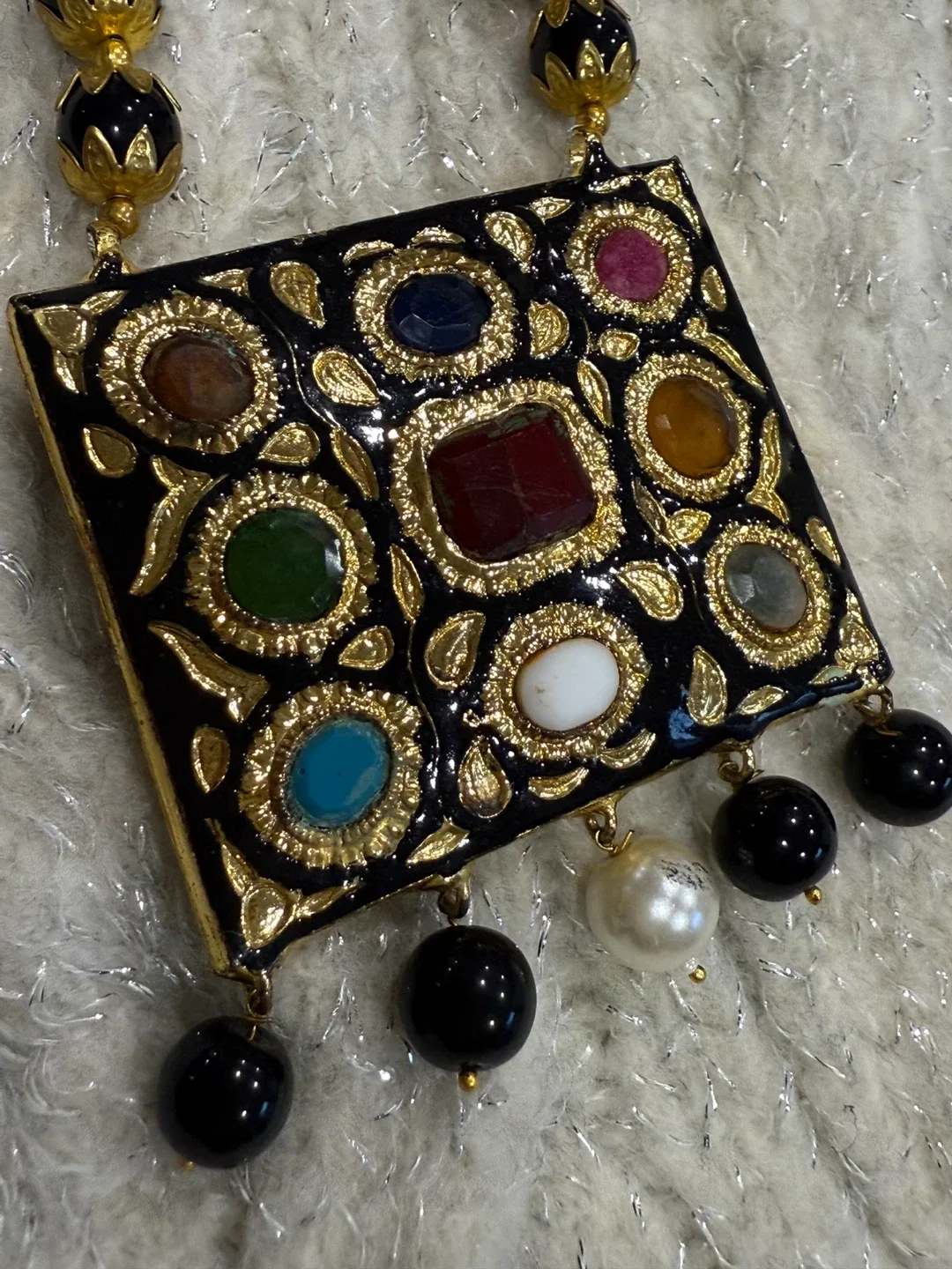 Beaded Necklace with Gemstone Pendant image indicator(6)