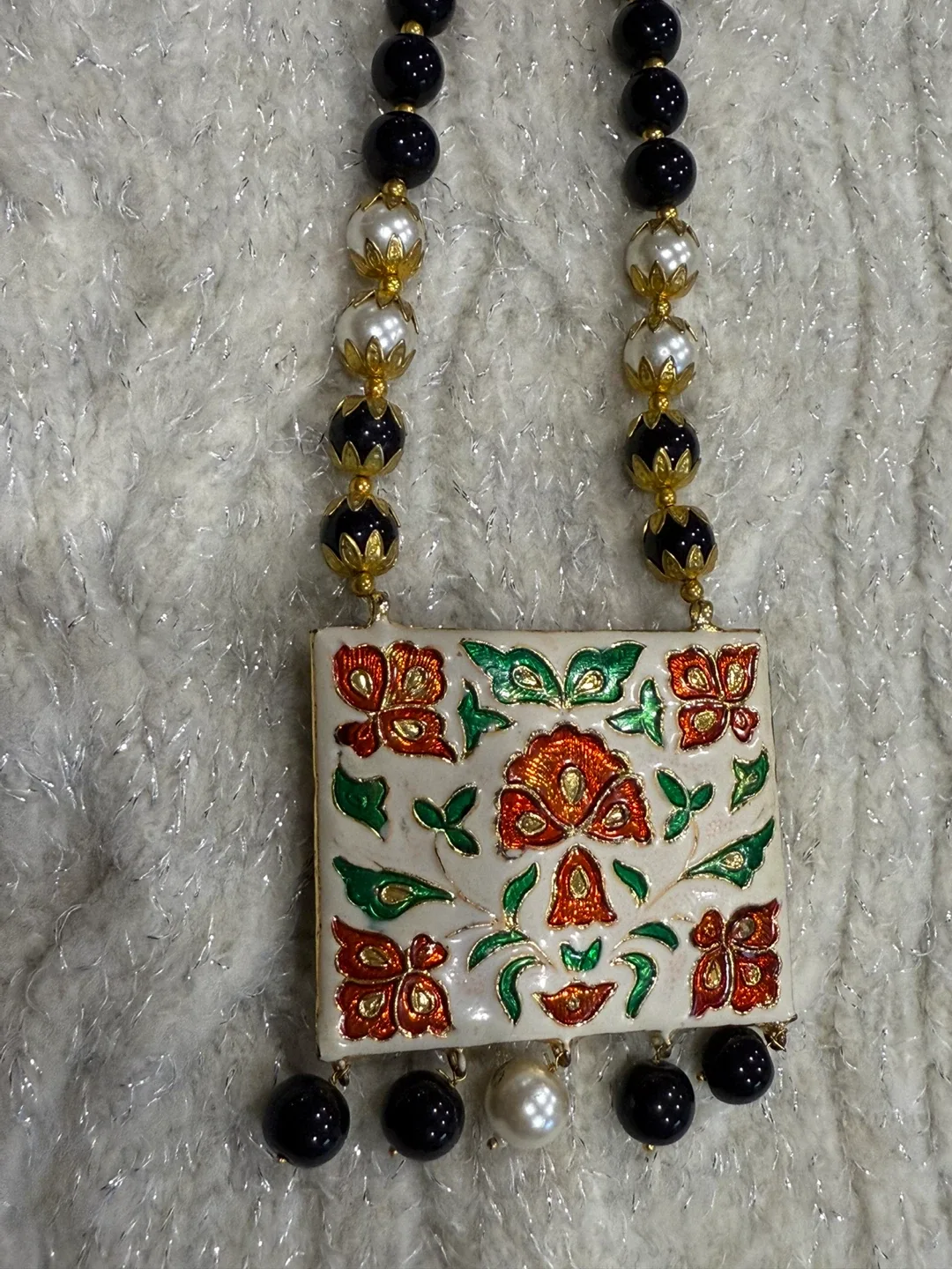 Beaded Necklace with Gemstone Pendant image indicator(7)