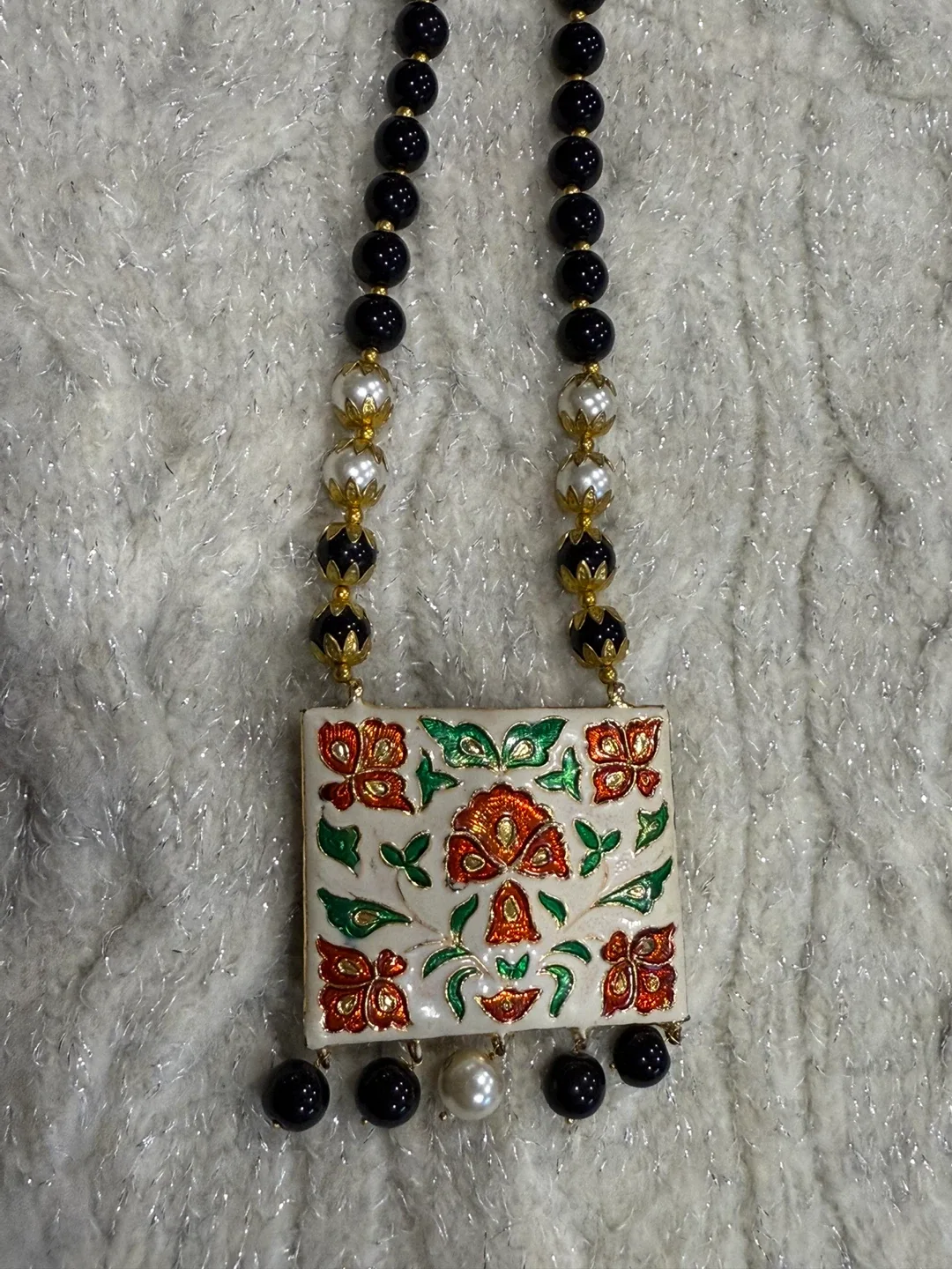 Beaded Necklace with Gemstone Pendant image indicator(9)