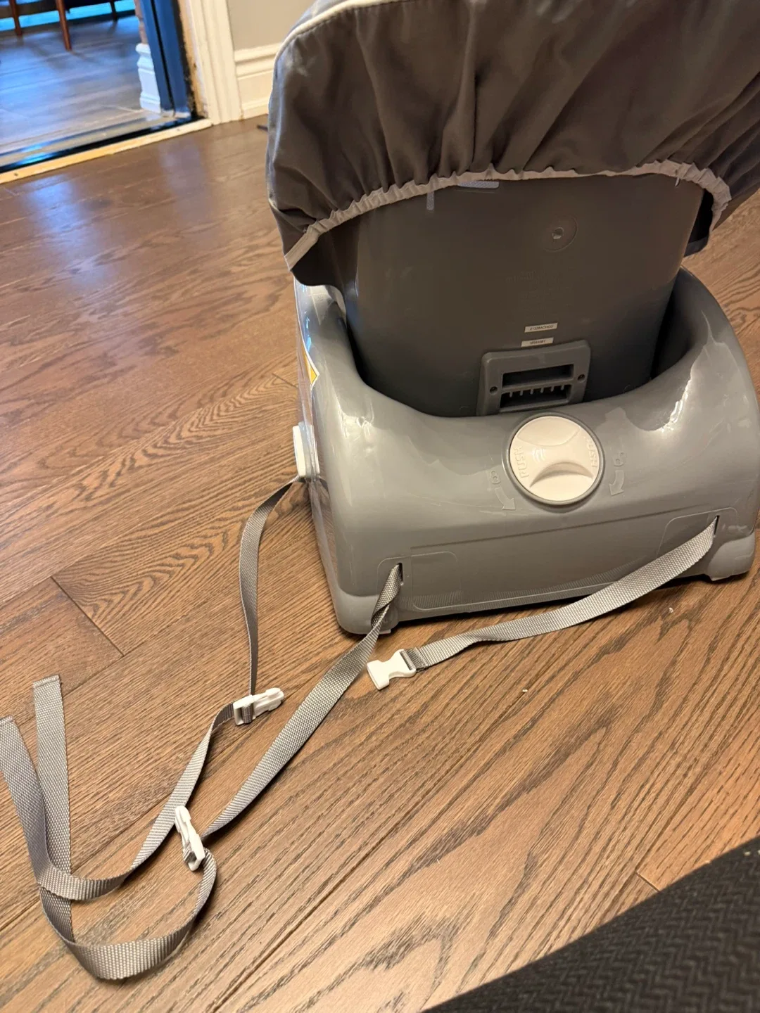 Safety 1st Easy Clean Booster Seat image indicator(6)