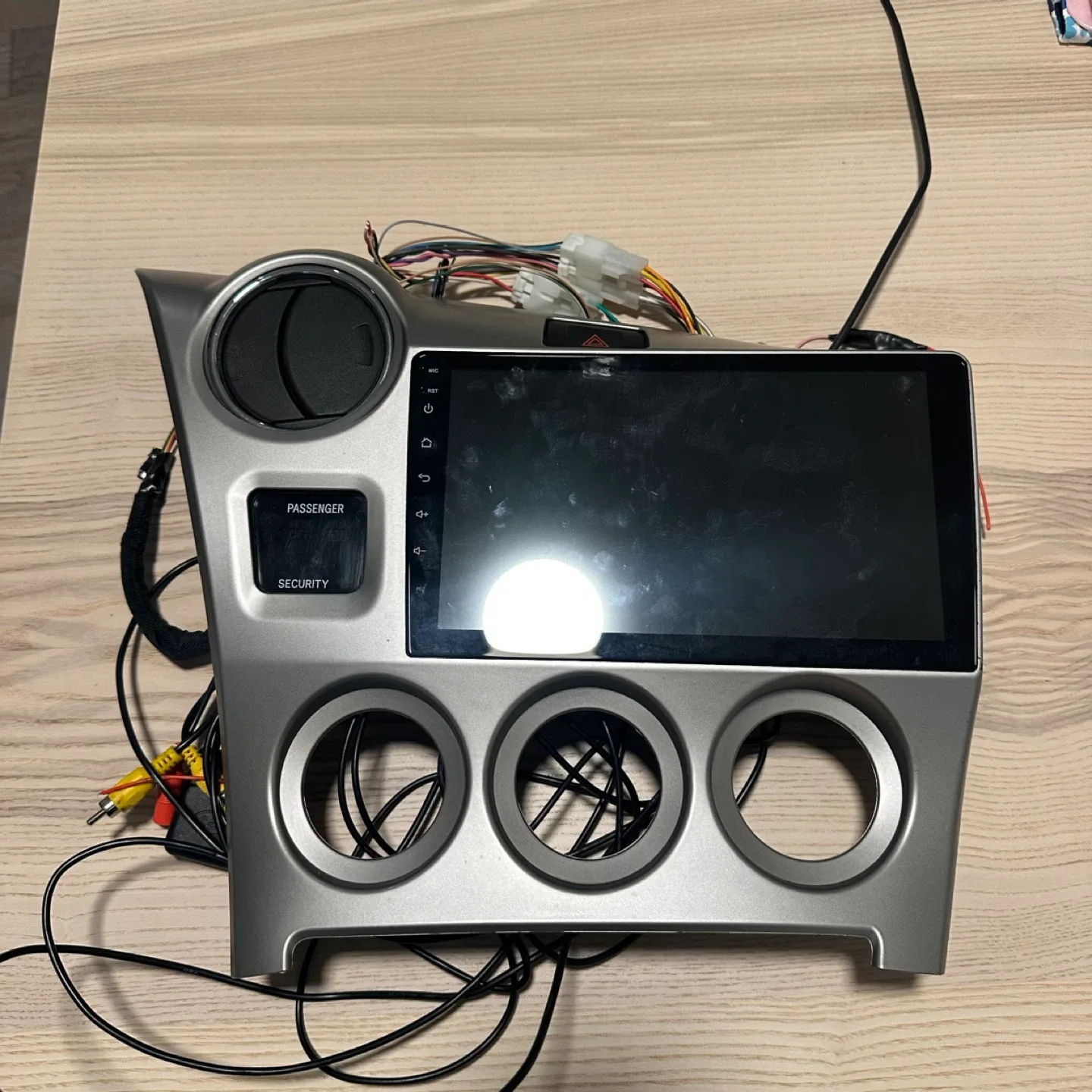 Apple wireless CarPlay for Toyota Matrix 2009