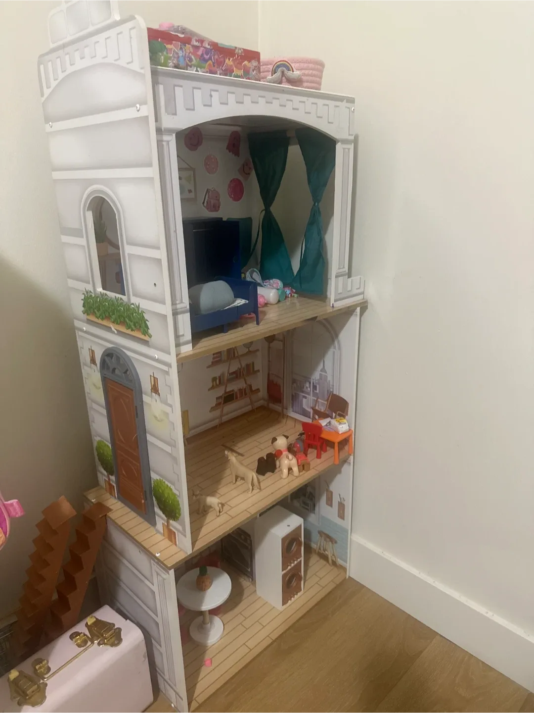 KidKraft Dollhouse image indicator(2)