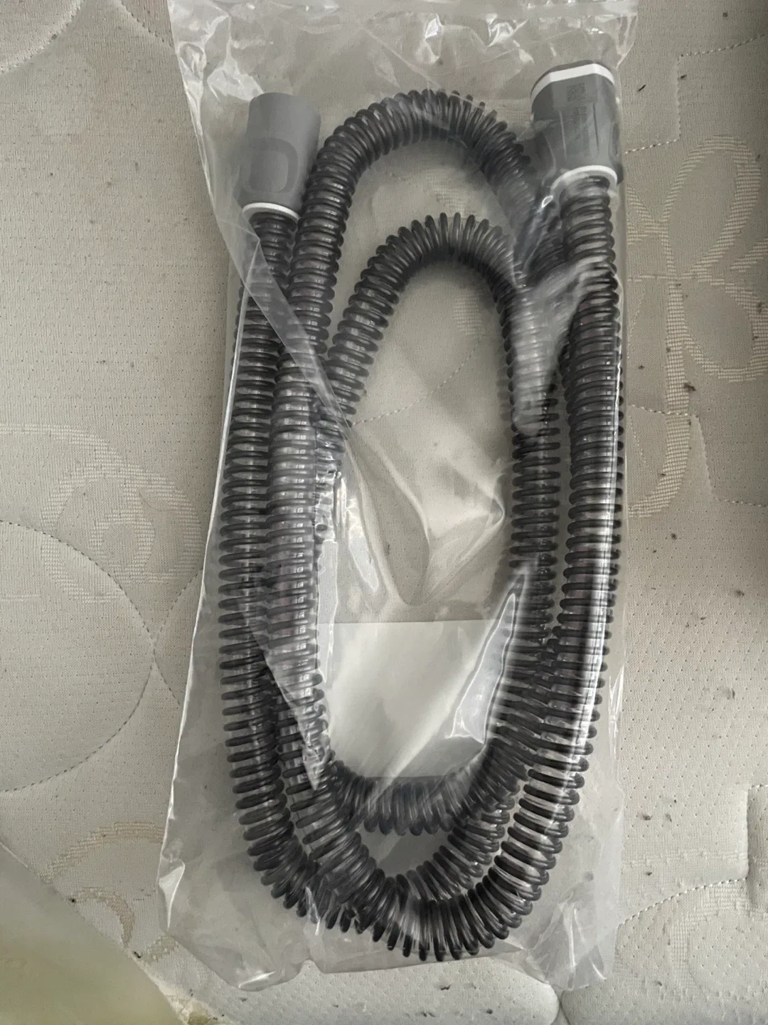 New Heated ResMed R390-7526 CPAP Hose image indicator(3)