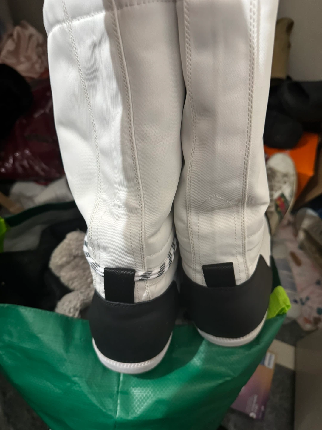 Brand new women Hunter Snow Boots - White & Black Size 9 - photo 3