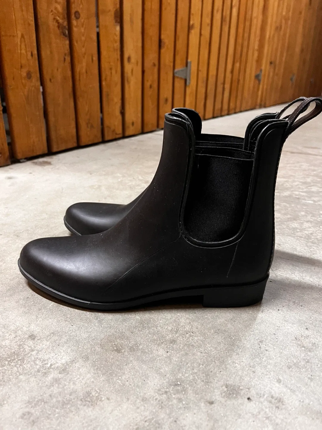 Waterproof Black Chelsea Rain Boots - Size 8