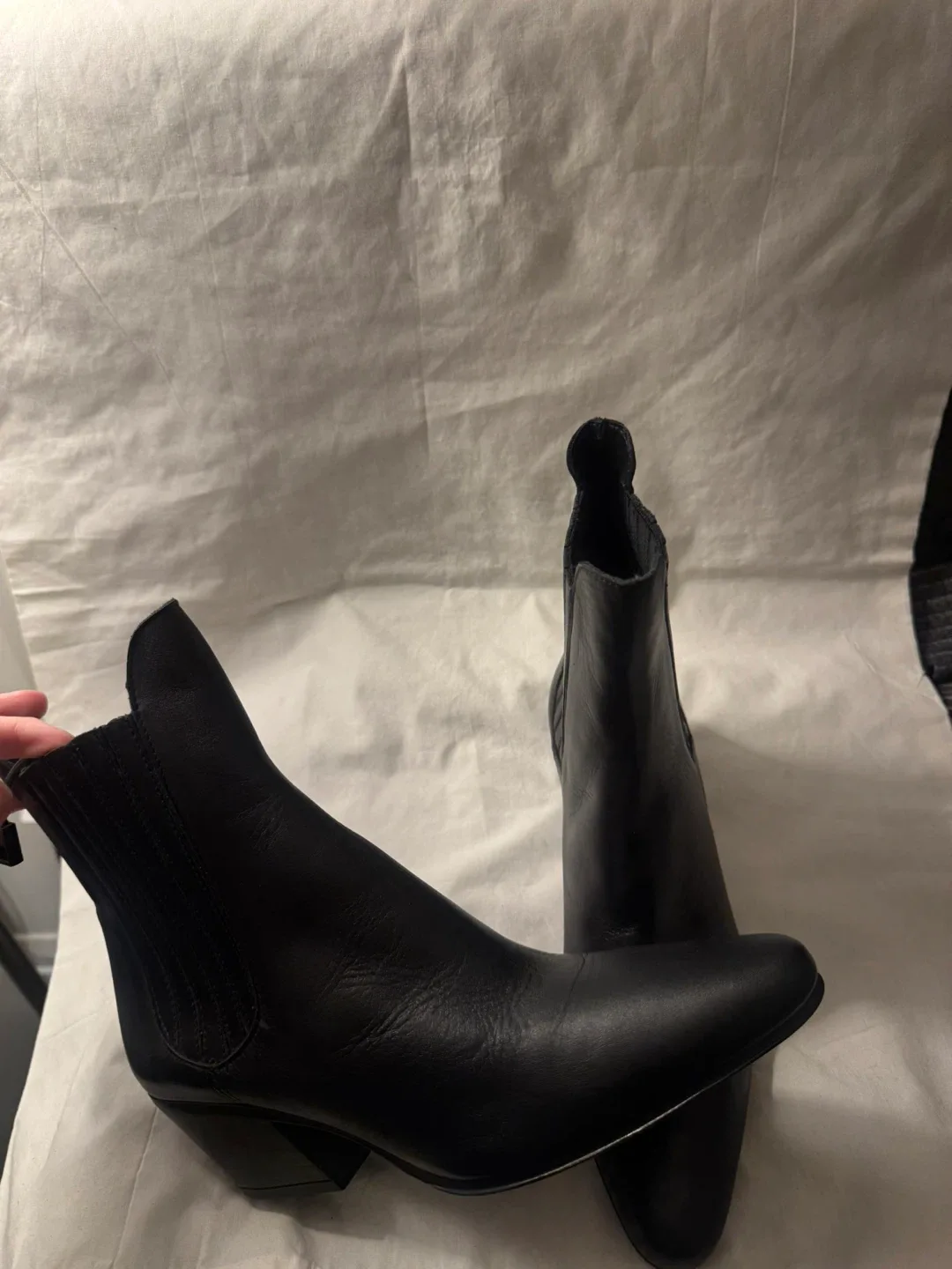 Zara boots image indicator(4)