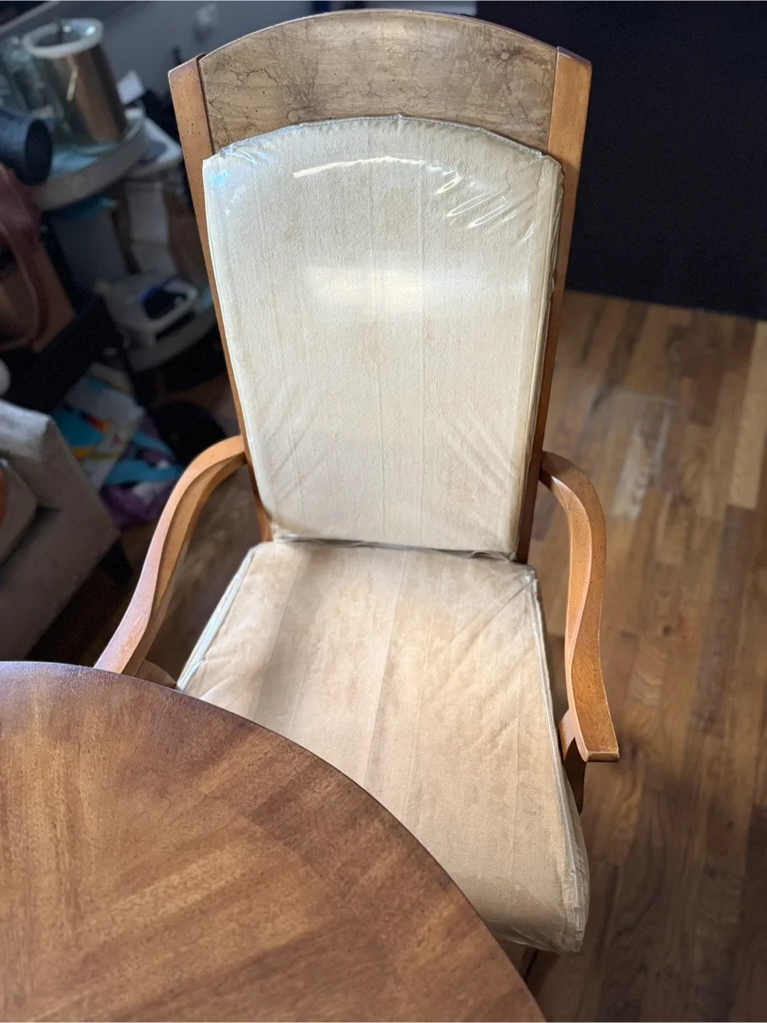 Extendable Dining Table and Chairs Set image indicator(2)