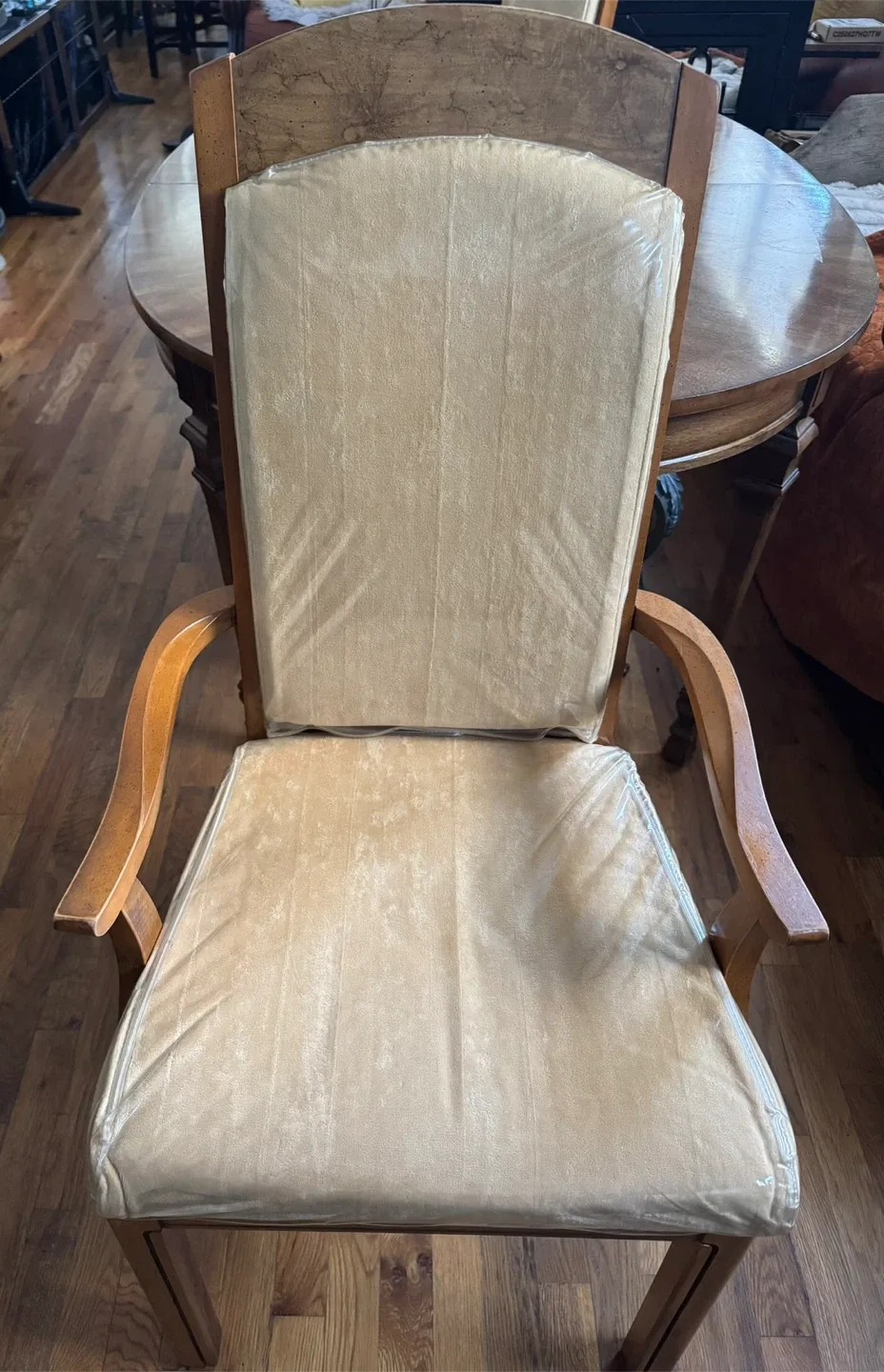 Extendable Dining Table and Chairs Set image indicator(8)