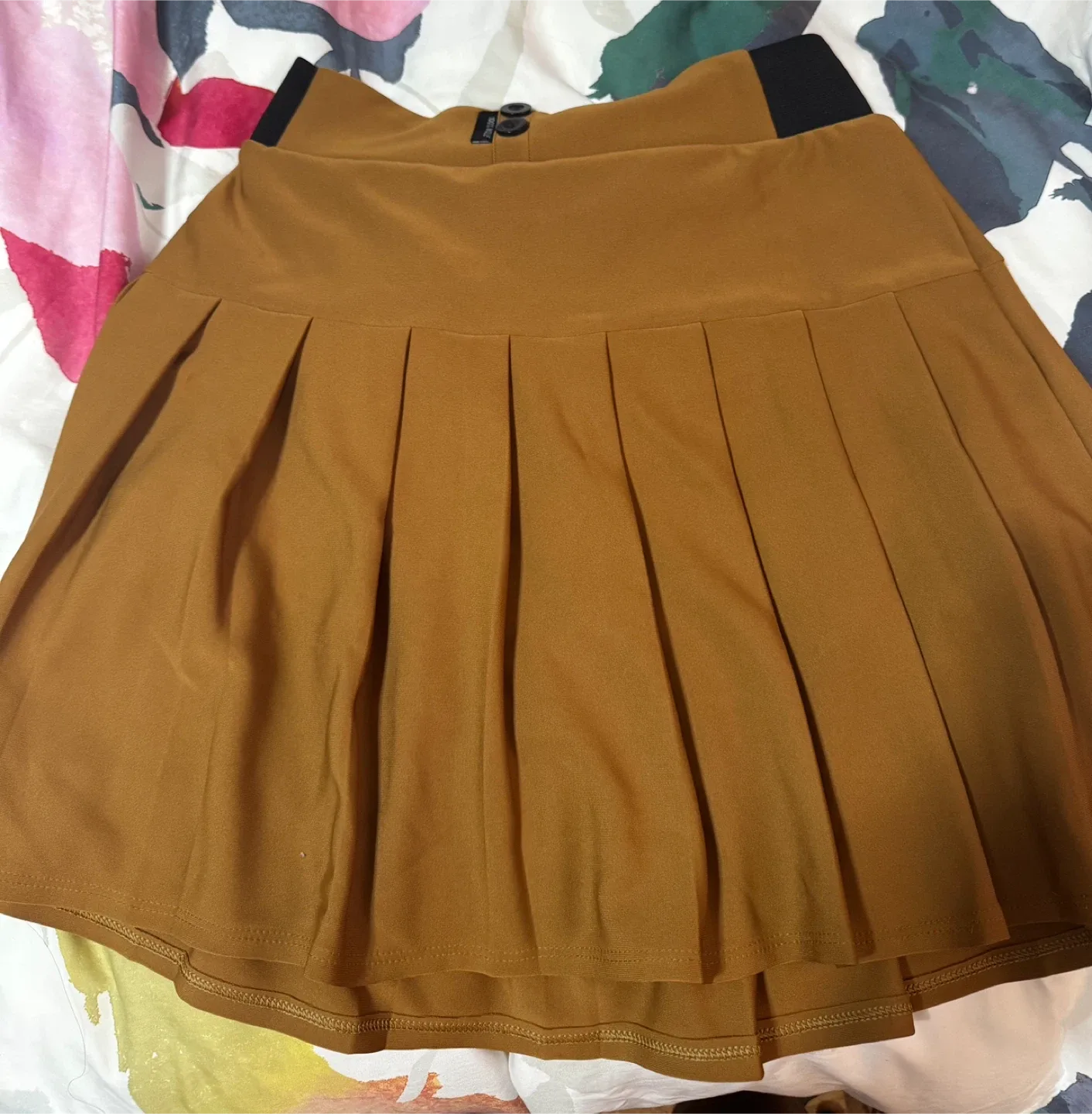 Pleated skirts image indicator(3)