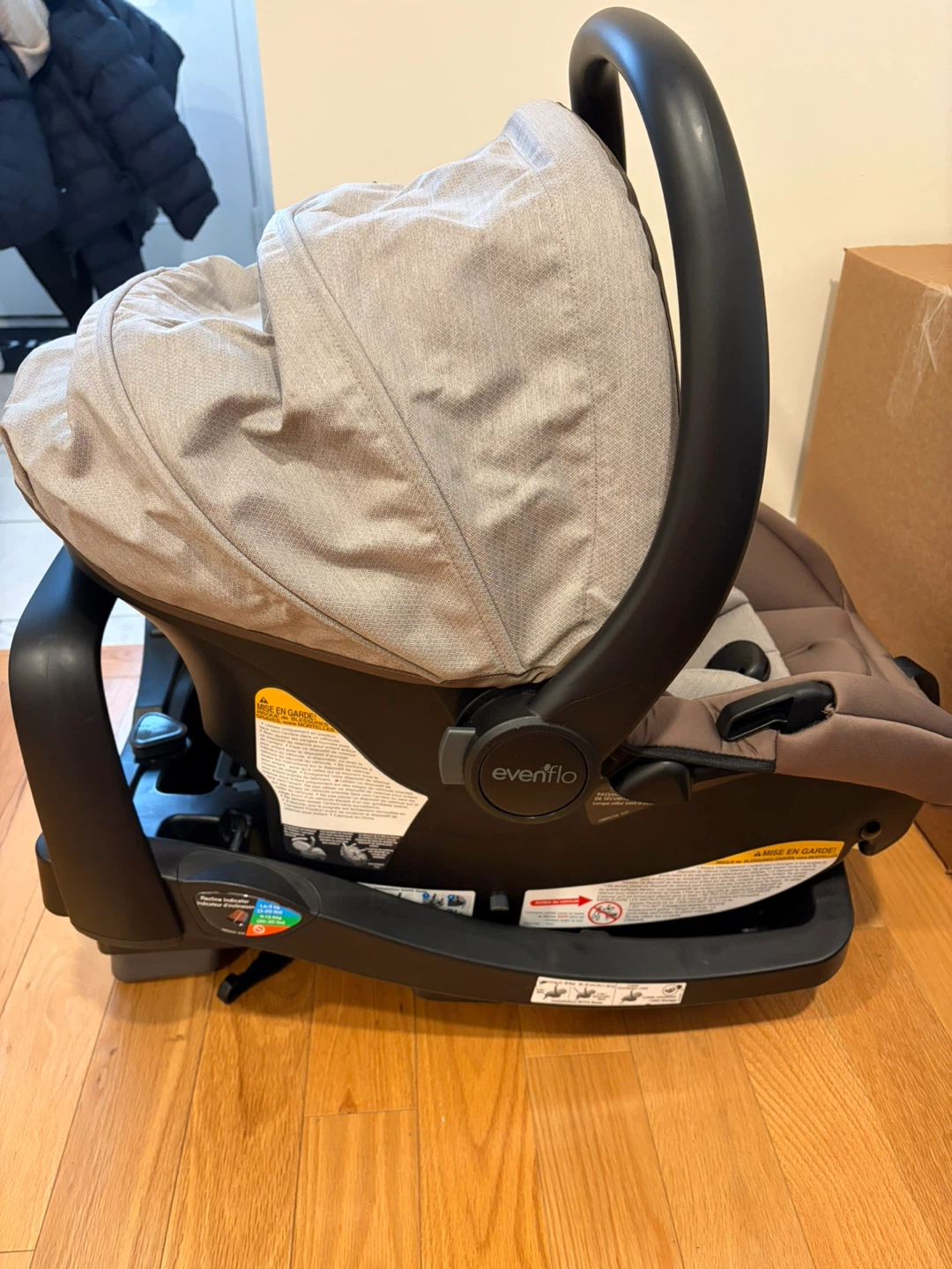 Evenflo LiteMax SafeMax Car Seat - photo 2