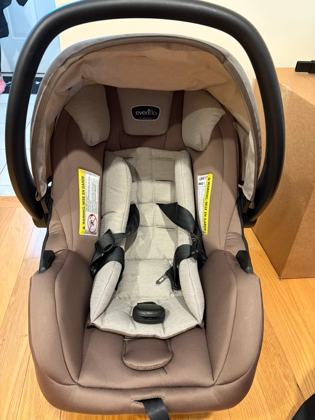 Evenflo LiteMax SafeMax Car Seat