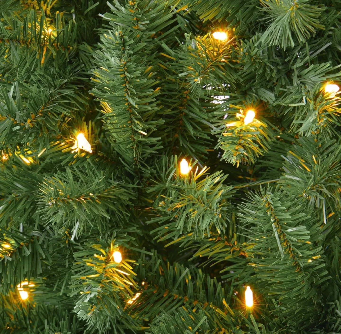 Pre-Lit Kensington Pine Christmas Tree - 7.5 ft image indicator(3)