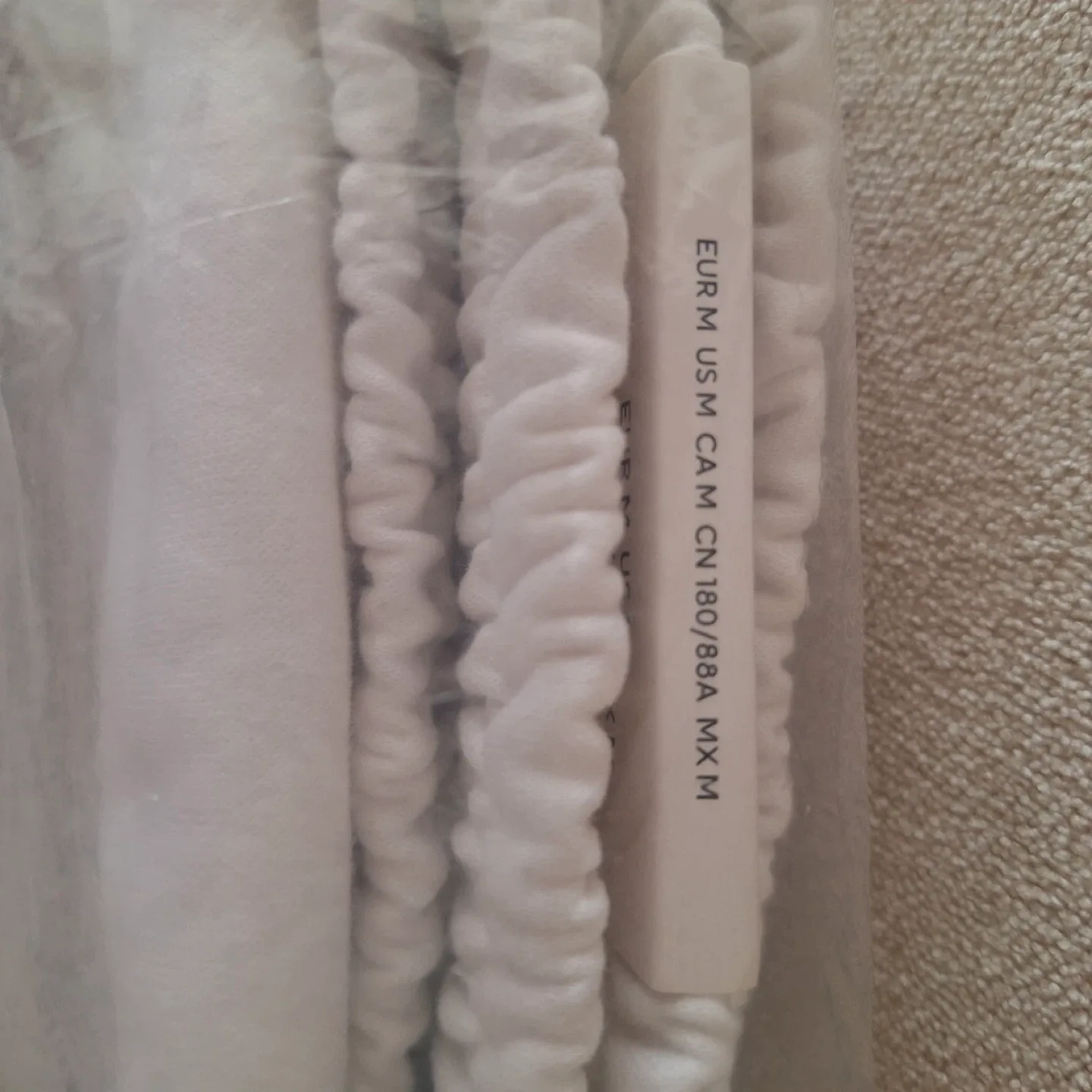 New H&M White Joggers - Size M image indicator(5)