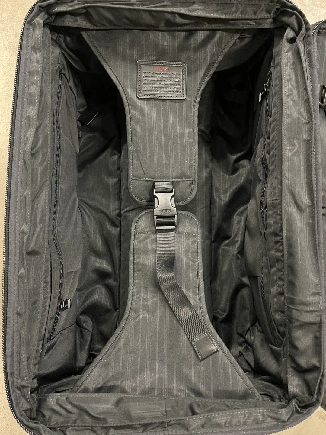 Tumi Black Carry-On Suitcase image indicator(5)