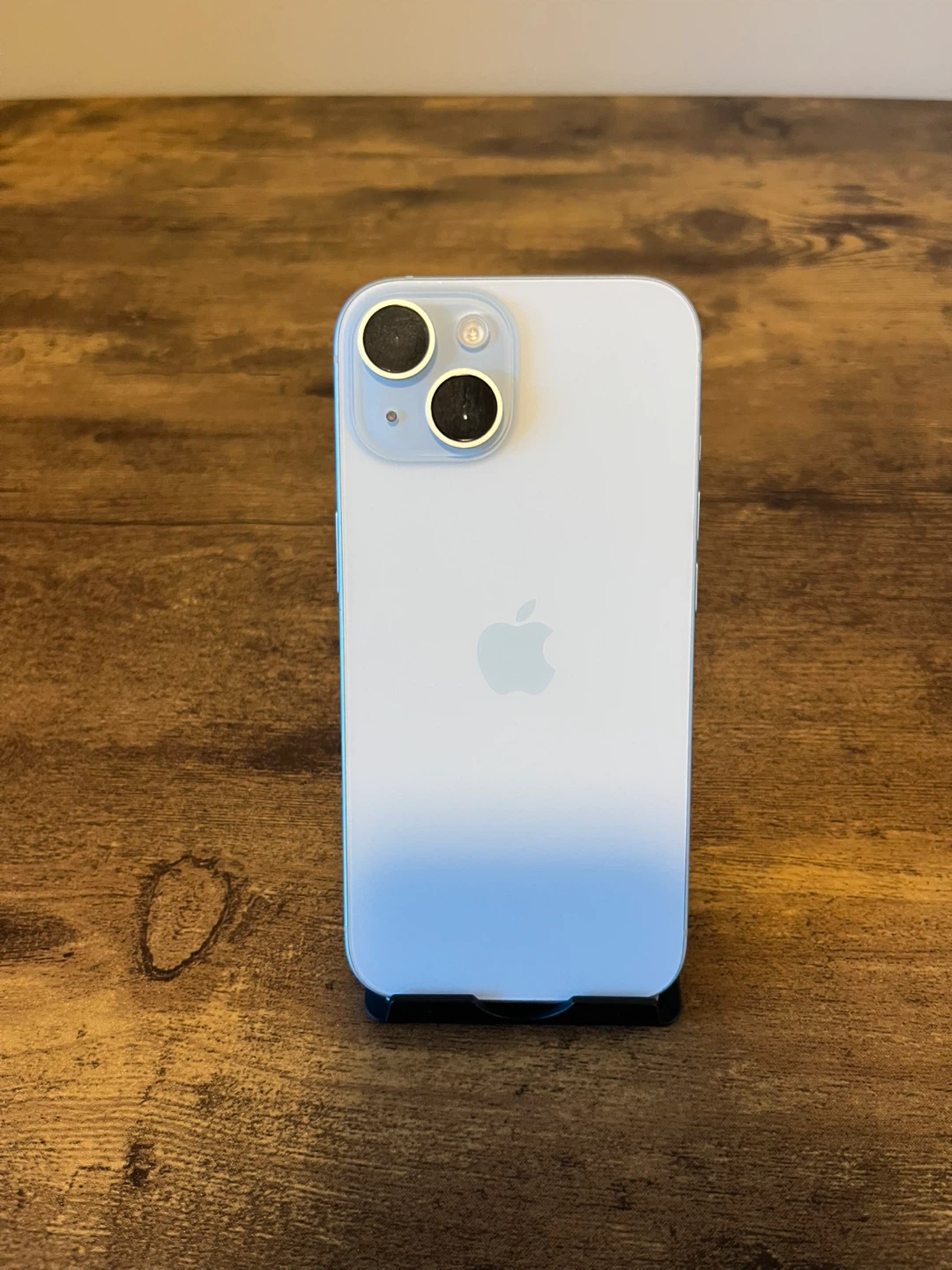 Apple iPhone 15 128GB White/Silver Unlocked - photo 2