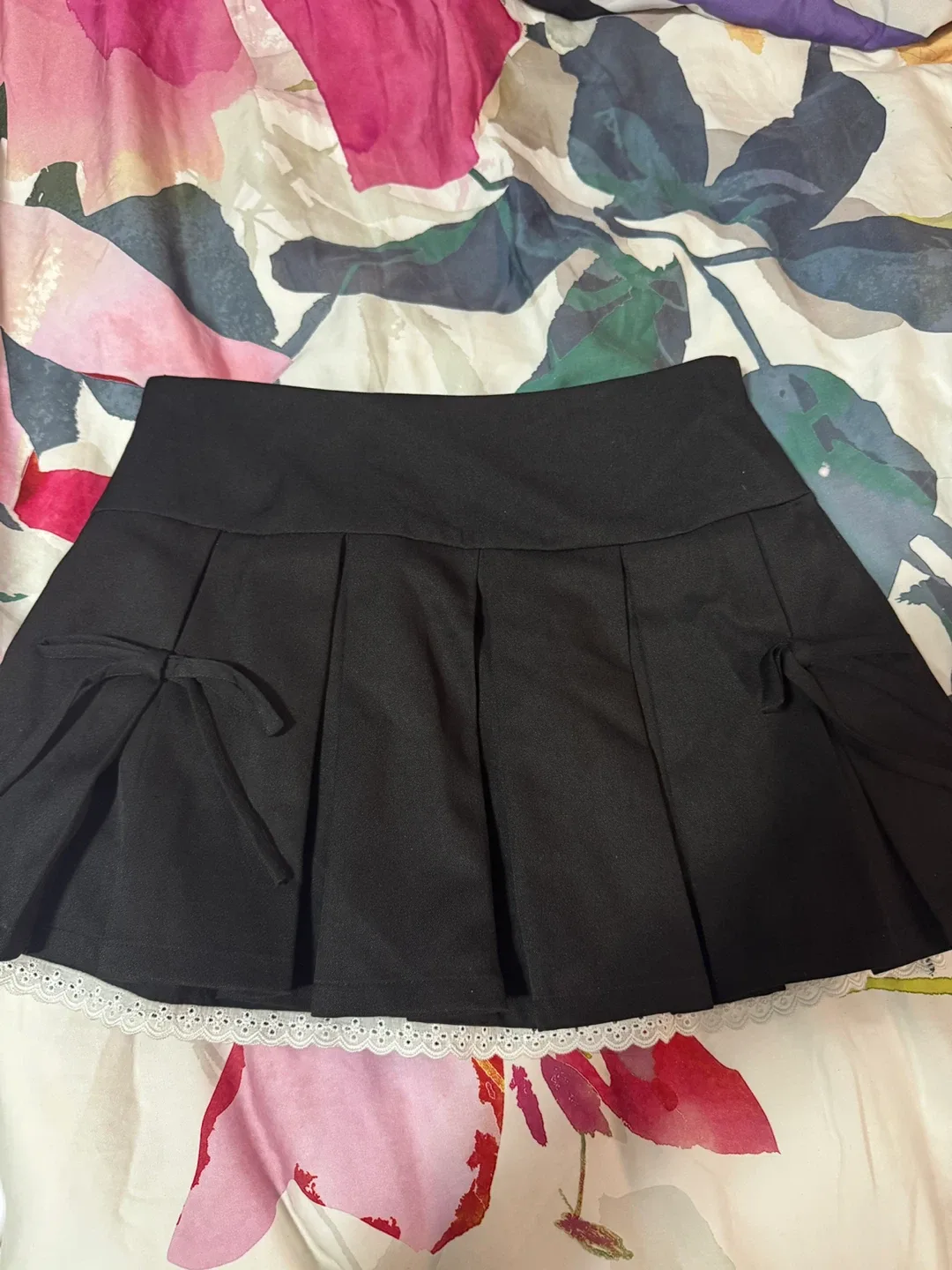 Mieu black mini skirt