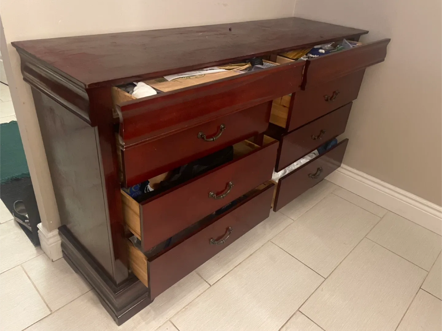 Wooden Dresser with 6 Drawers image indicator(2)