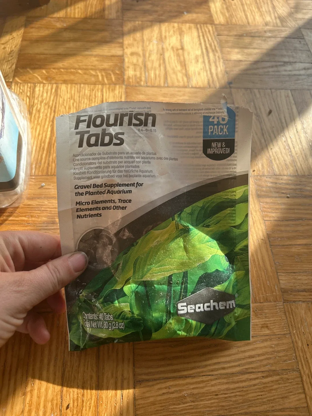 Seachem Flourish Tabs open pack+ Top Fin Bio Balls image indicator(2)