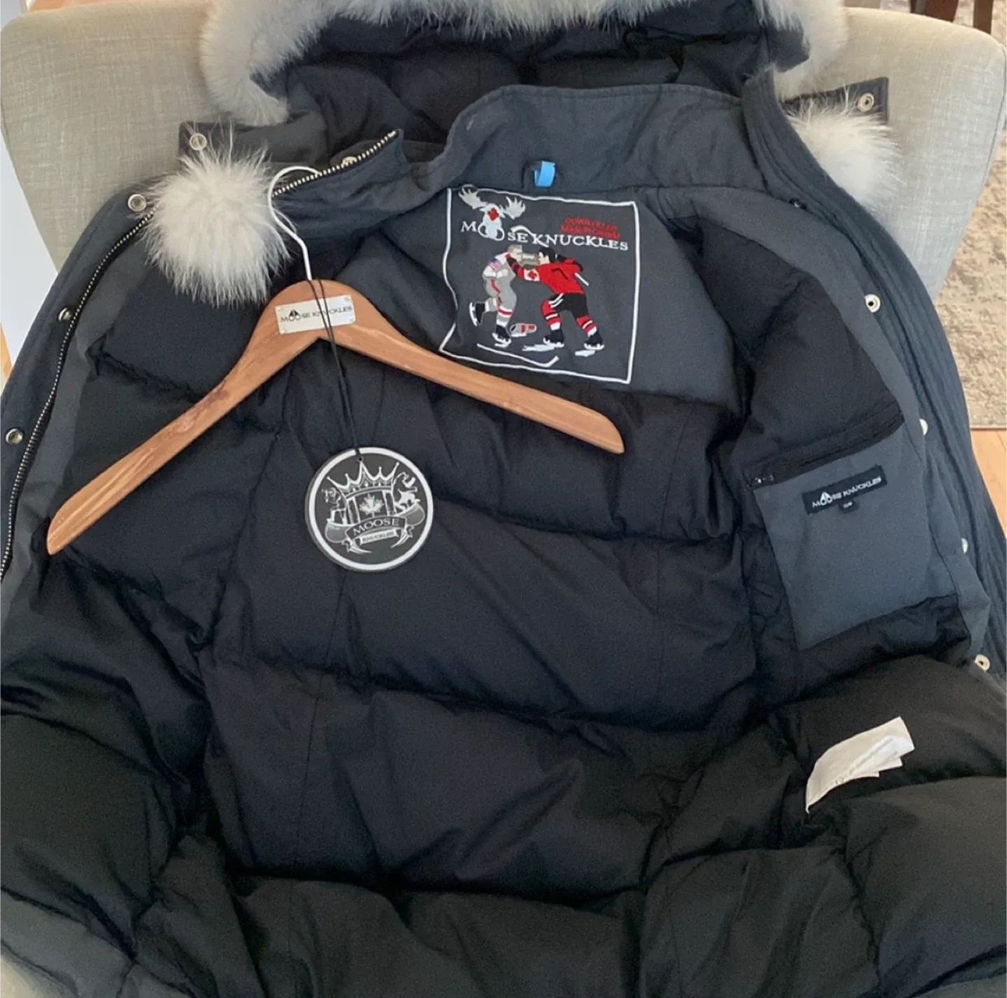 Moose Knuckles Sterling Parka image indicator(5)