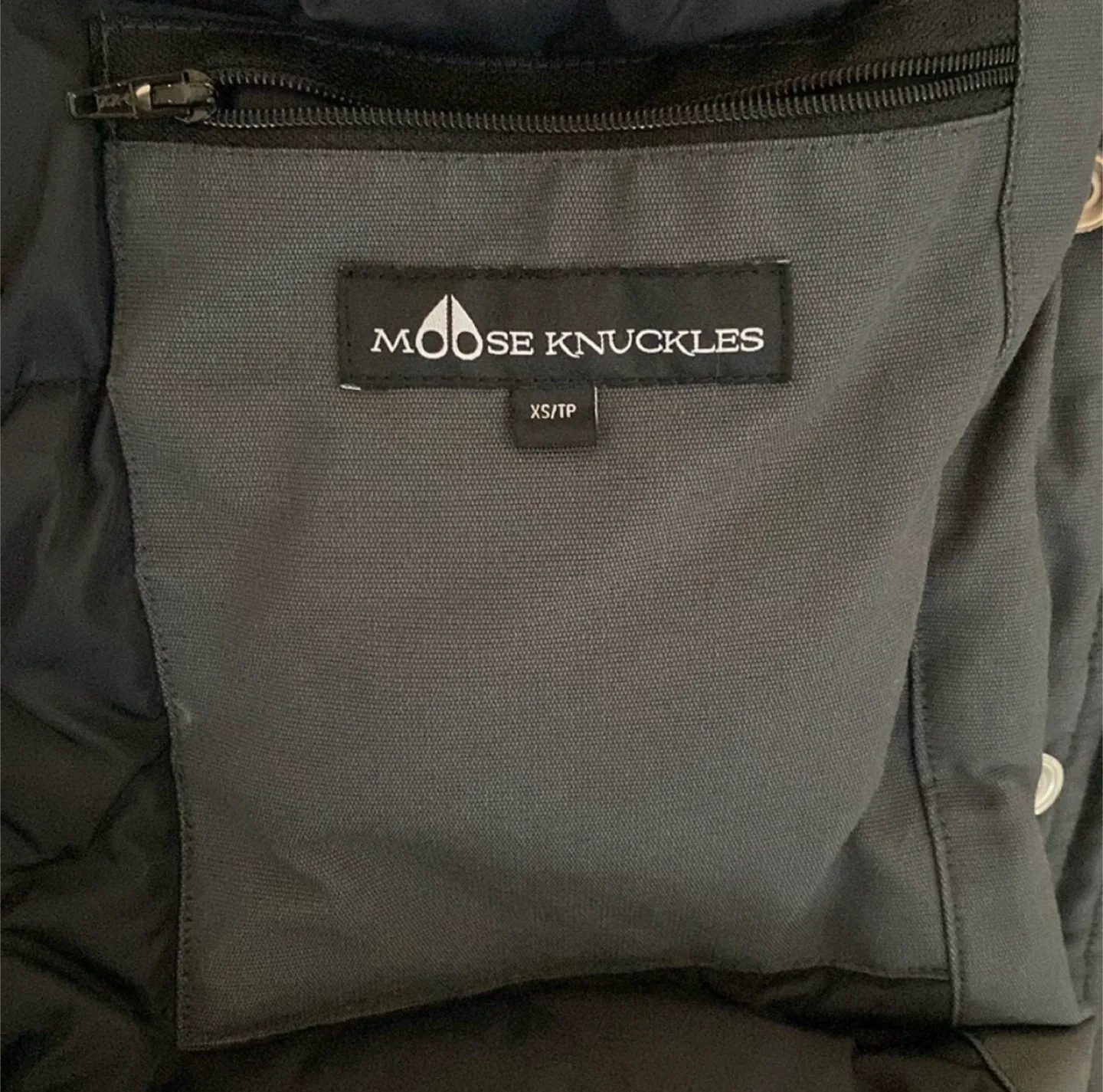 Moose Knuckles Sterling Parka image indicator(9)