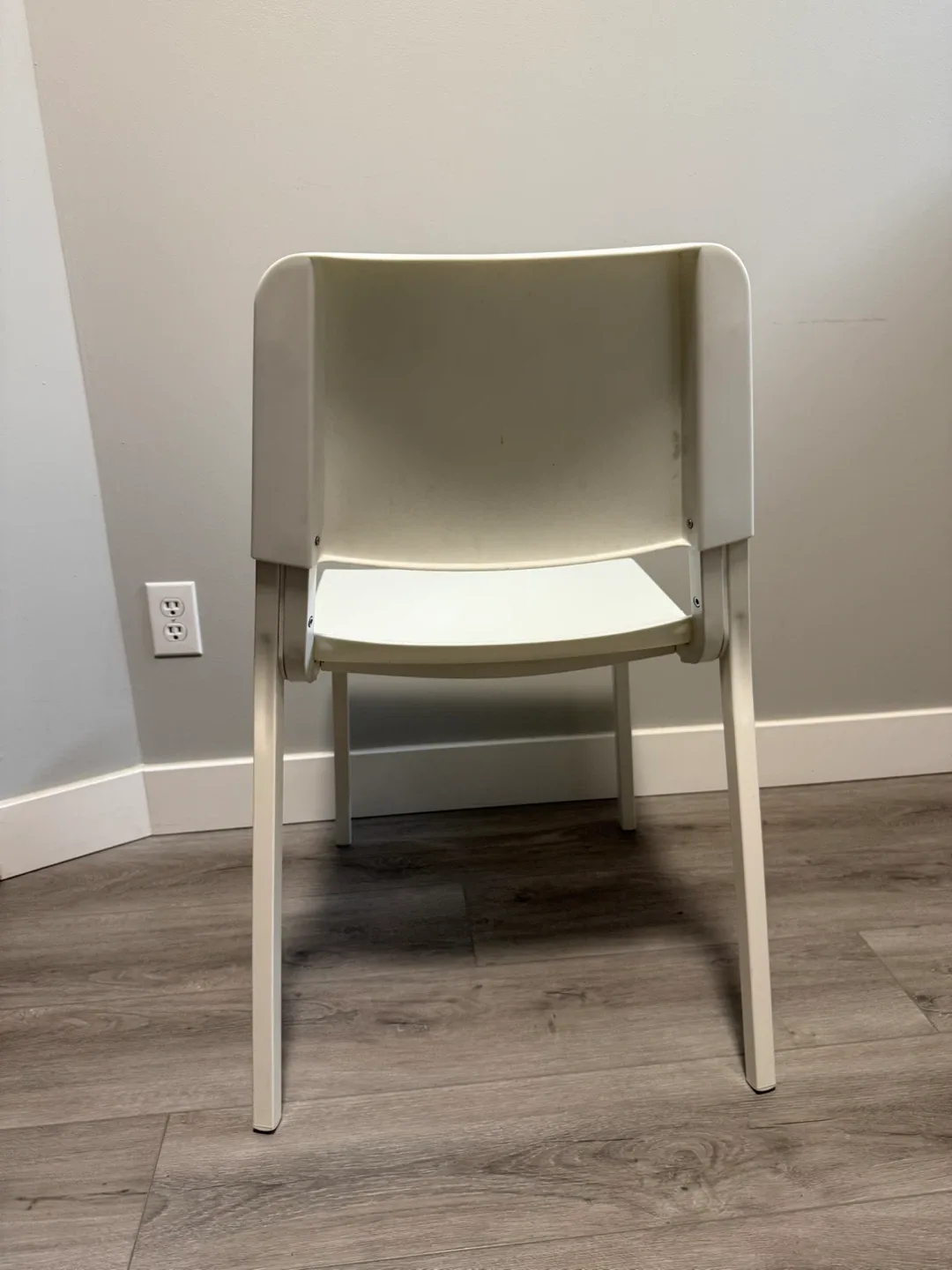 Dining Table & Chair Set image indicator(4)