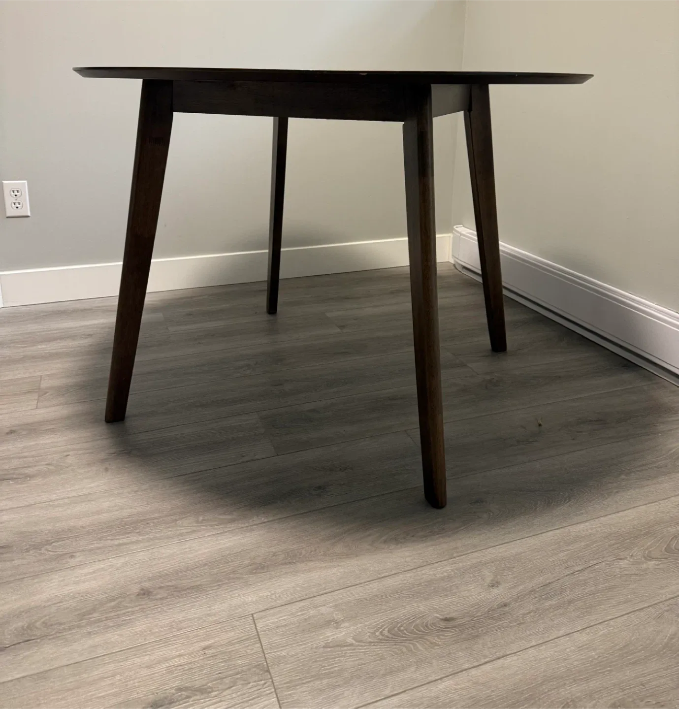 Dining Table & Chair Set image indicator(3)