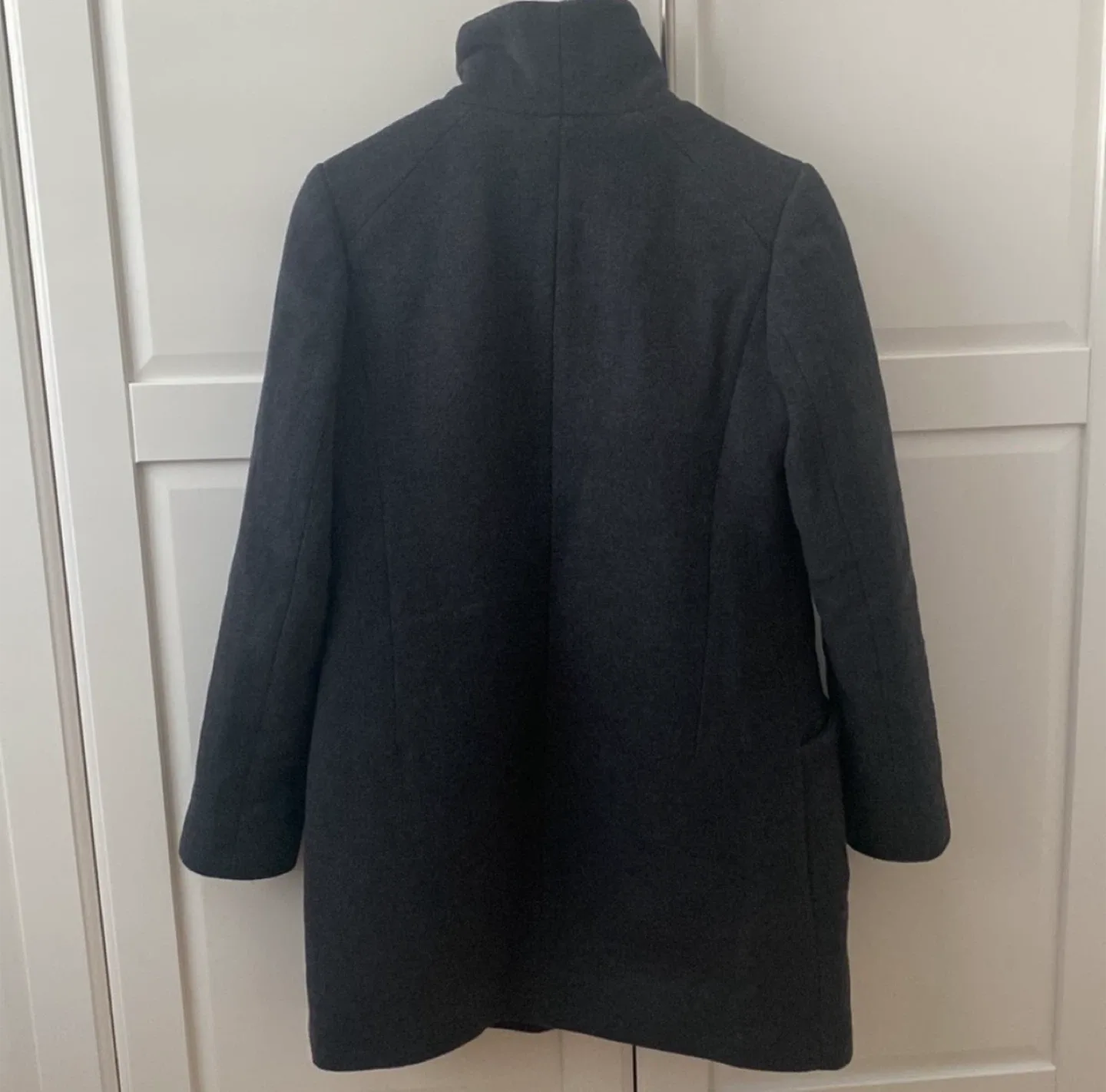 Wilfred Cocoon coat image indicator(5)