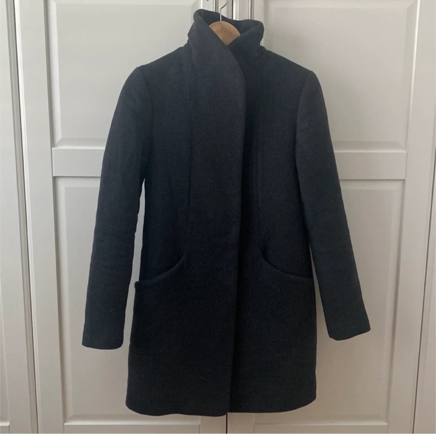 Wilfred Cocoon coat image indicator(4)