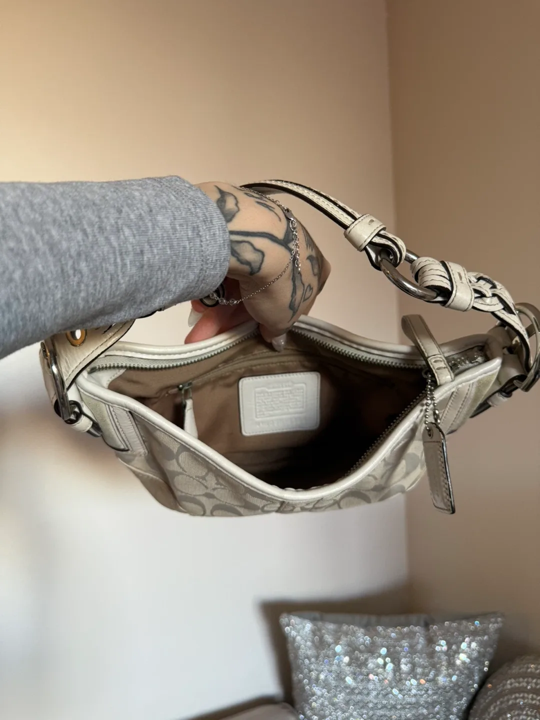 Coach Signature Demi bag image indicator(5)